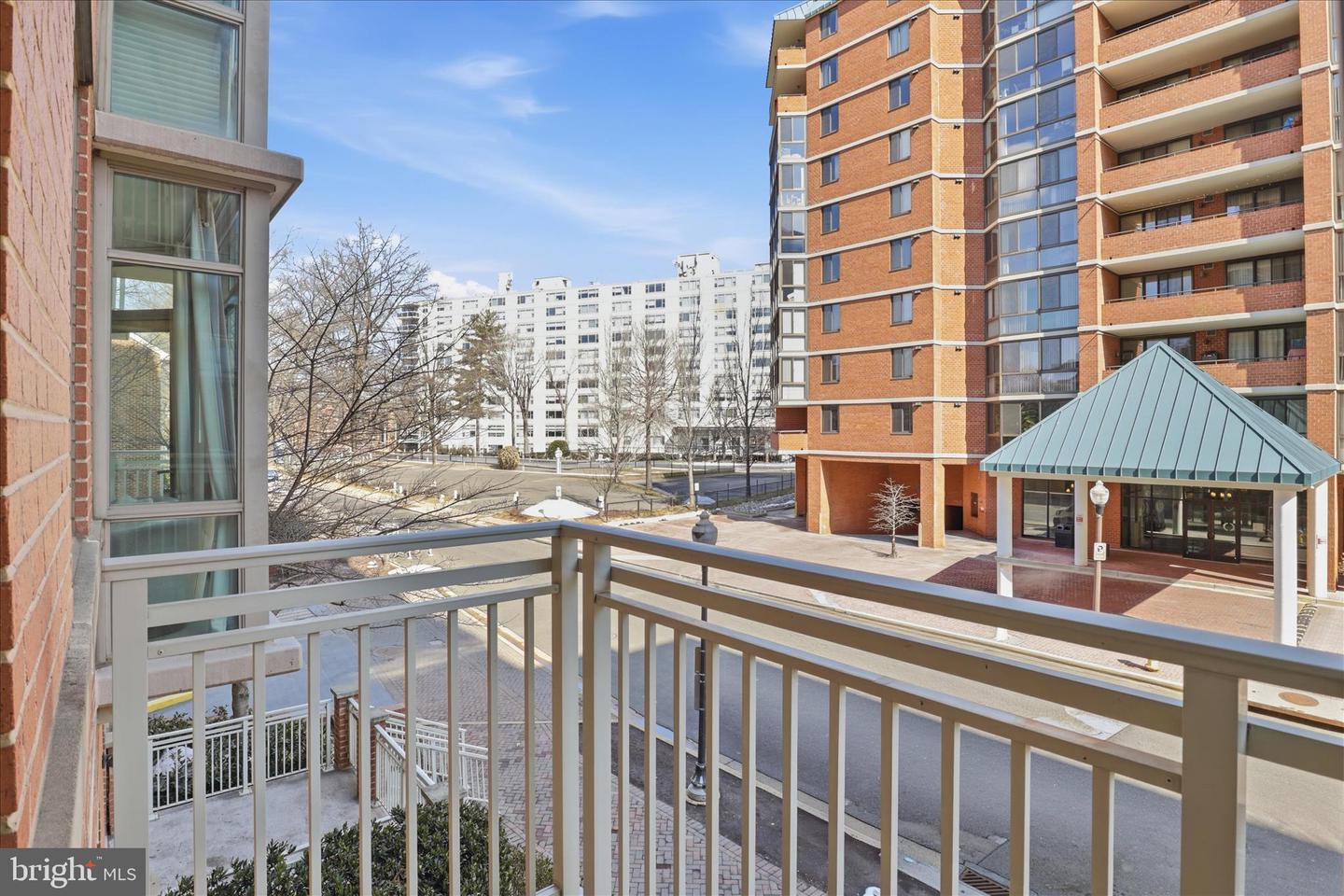 1000 N RANDOLPH ST #209, ARLINGTON, Virginia 22201, 3 Bedrooms Bedrooms, ,2 BathroomsBathrooms,Residential,For sale,1000 N RANDOLPH ST #209,VAAR2069410 MLS # VAAR2069410