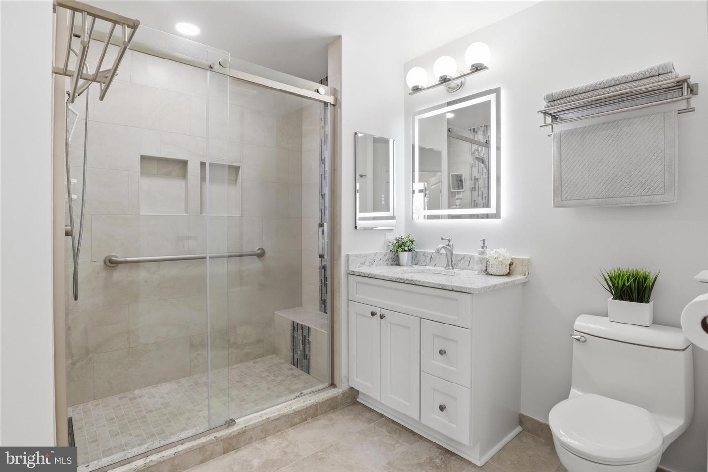 1000 N RANDOLPH ST #209, ARLINGTON, Virginia 22201, 3 Bedrooms Bedrooms, ,2 BathroomsBathrooms,Residential,For sale,1000 N RANDOLPH ST #209,VAAR2069410 MLS # VAAR2069410