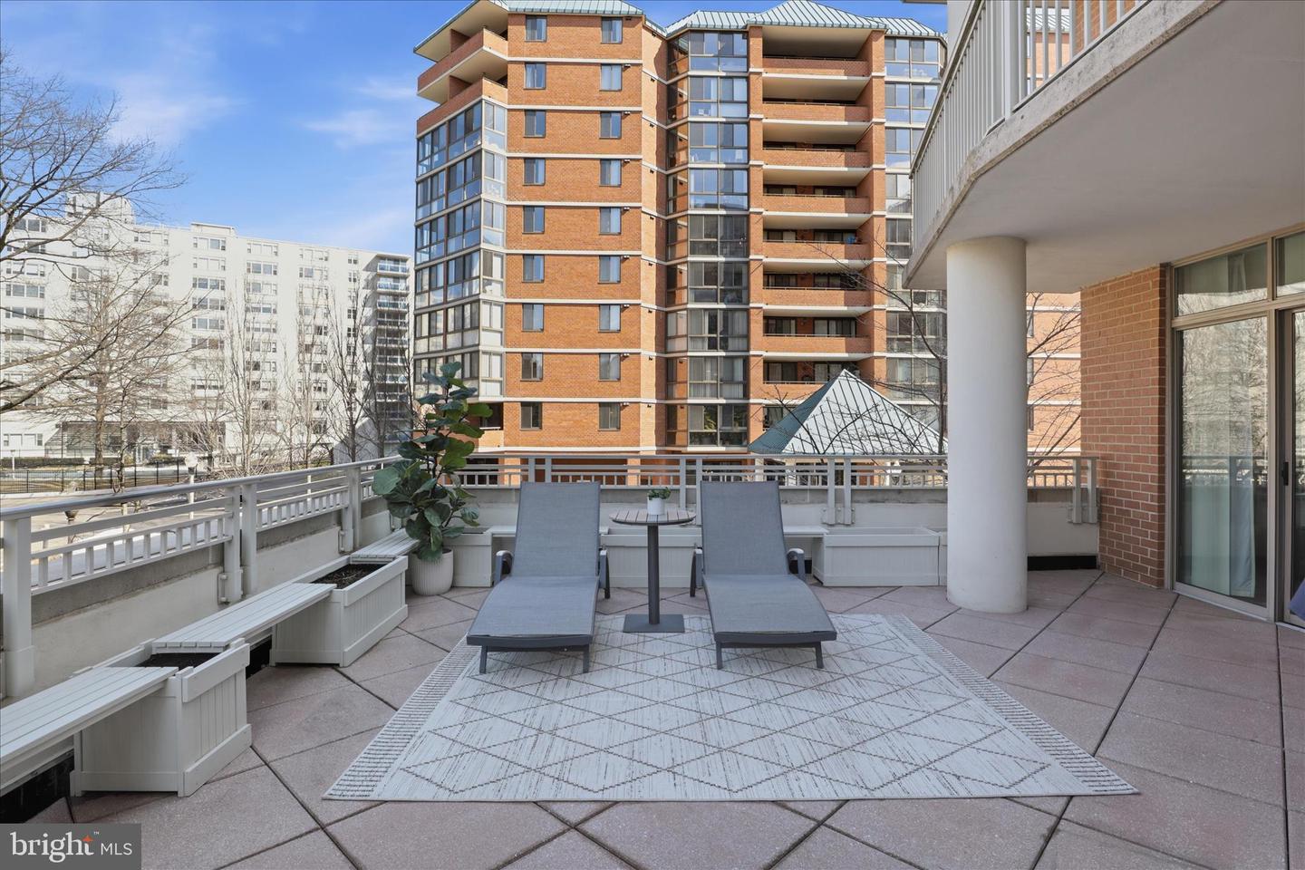 1000 N RANDOLPH ST #209, ARLINGTON, Virginia 22201, 3 Bedrooms Bedrooms, ,2 BathroomsBathrooms,Residential,For sale,1000 N RANDOLPH ST #209,VAAR2069410 MLS # VAAR2069410