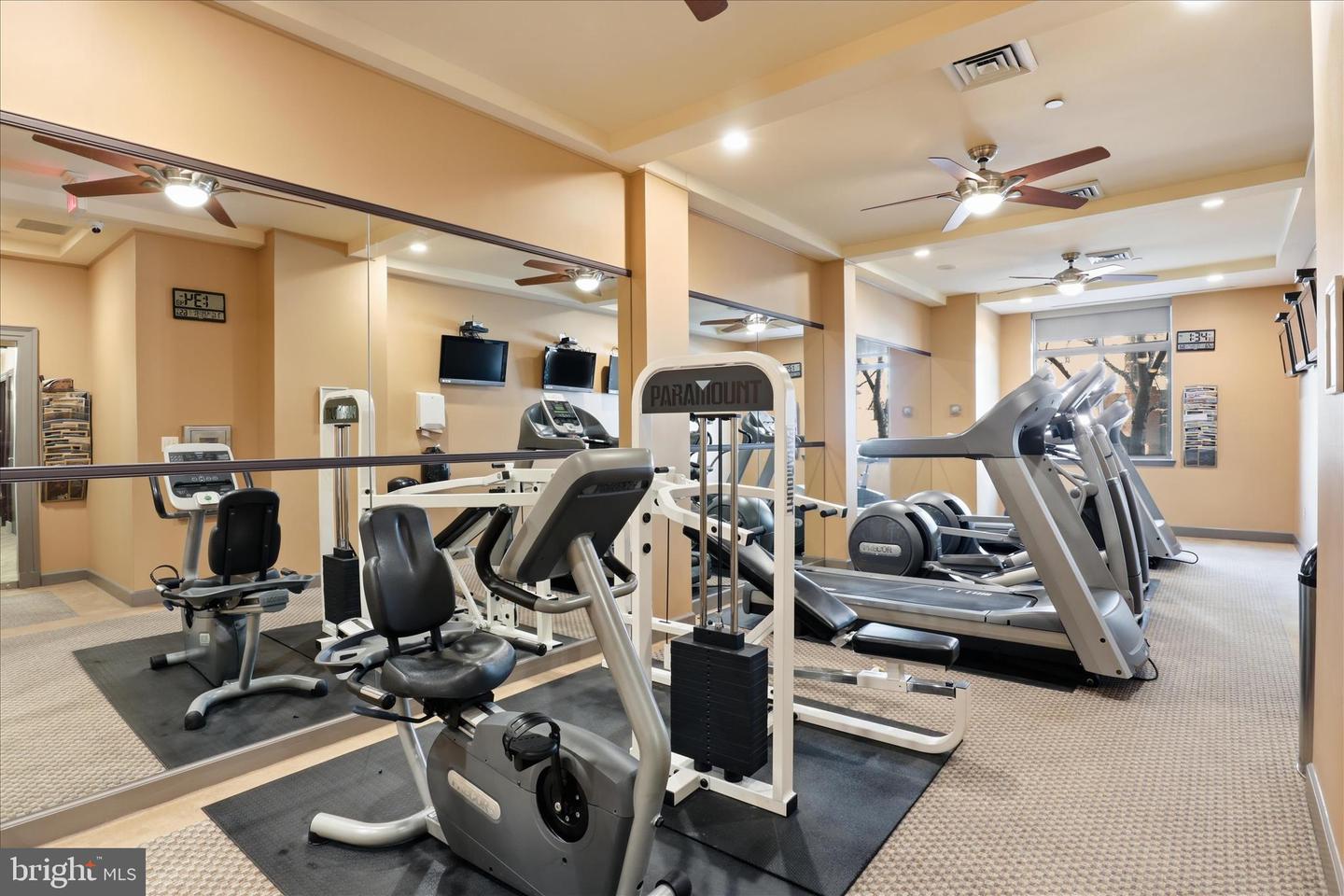 1000 N RANDOLPH ST #209, ARLINGTON, Virginia 22201, 3 Bedrooms Bedrooms, ,2 BathroomsBathrooms,Residential,For sale,1000 N RANDOLPH ST #209,VAAR2069410 MLS # VAAR2069410