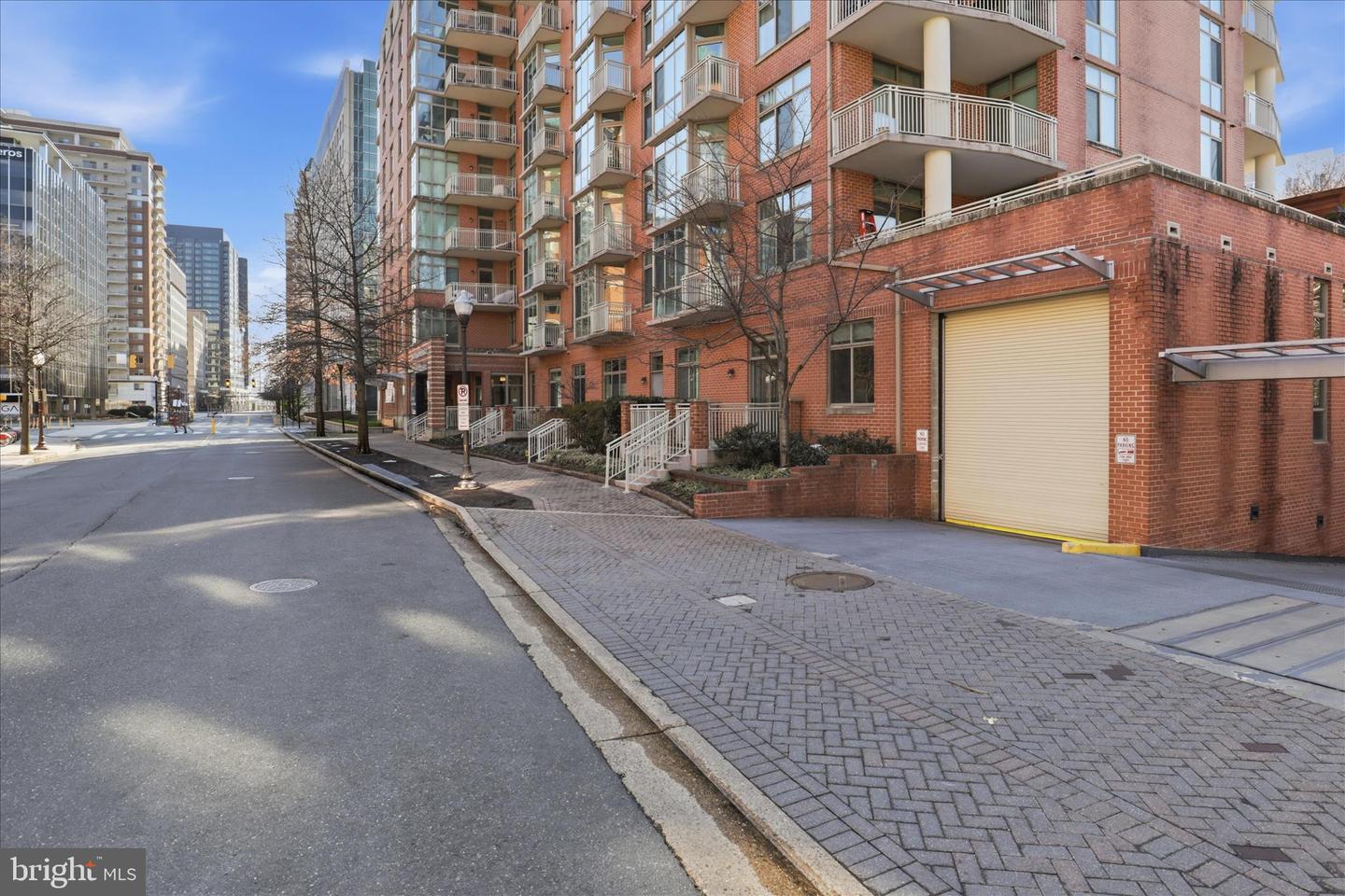 1000 N RANDOLPH ST #209, ARLINGTON, Virginia 22201, 3 Bedrooms Bedrooms, ,2 BathroomsBathrooms,Residential,For sale,1000 N RANDOLPH ST #209,VAAR2069410 MLS # VAAR2069410