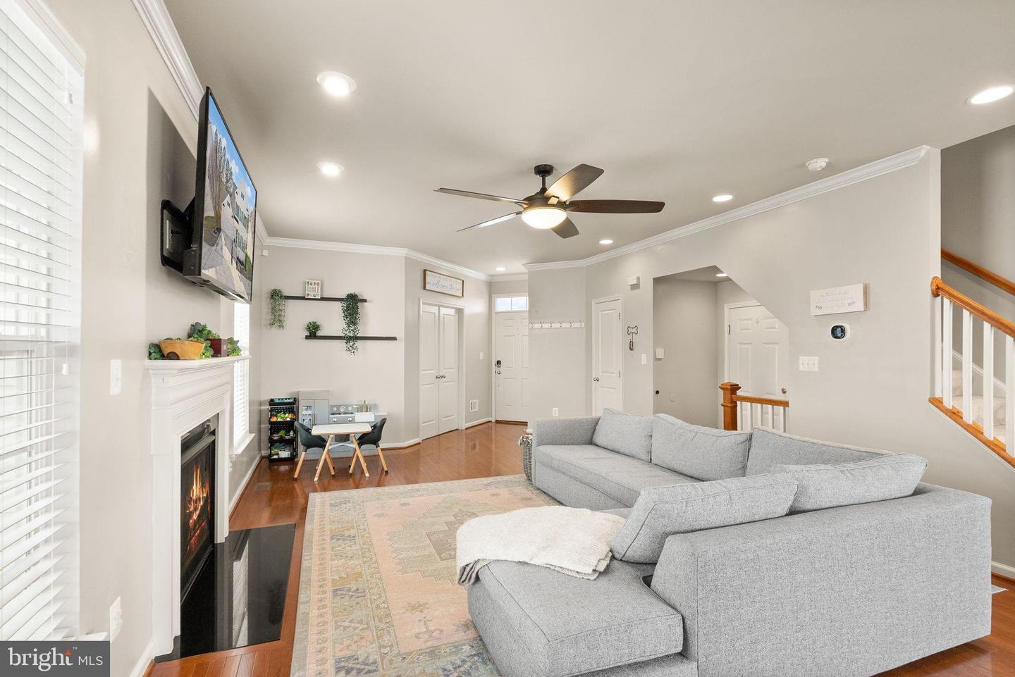 8886 SCREECH OWL CT, GAINESVILLE, Virginia 20155, 4 Bedrooms Bedrooms, 8 Rooms Rooms,3 BathroomsBathrooms,Residential,For sale,8886 SCREECH OWL CT,VAPW2113438 MLS # VAPW2113438