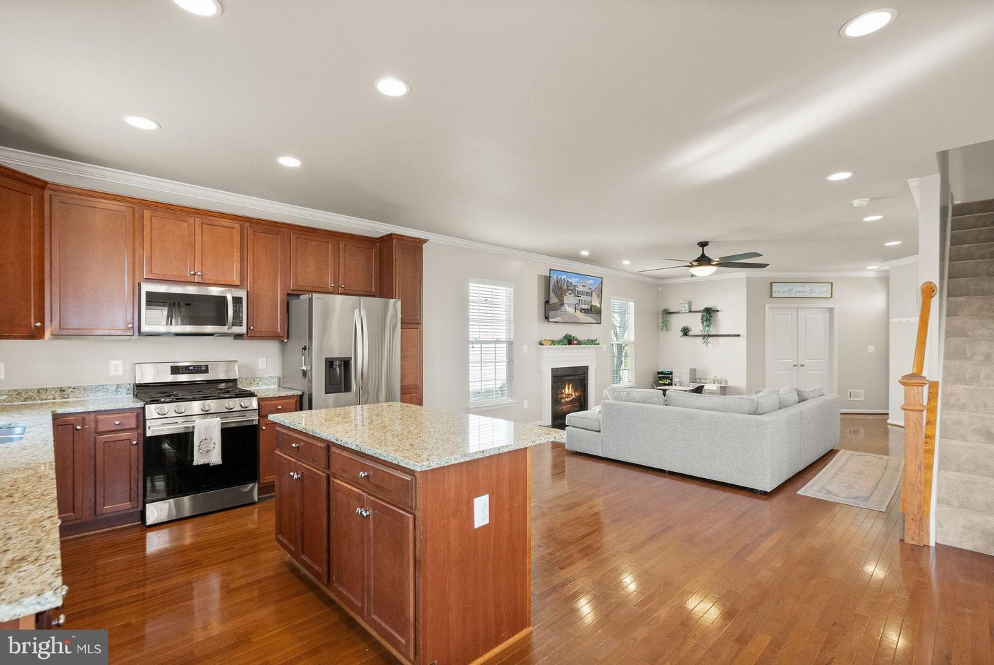 8886 SCREECH OWL CT, GAINESVILLE, Virginia 20155, 4 Bedrooms Bedrooms, 8 Rooms Rooms,3 BathroomsBathrooms,Residential,For sale,8886 SCREECH OWL CT,VAPW2113438 MLS # VAPW2113438