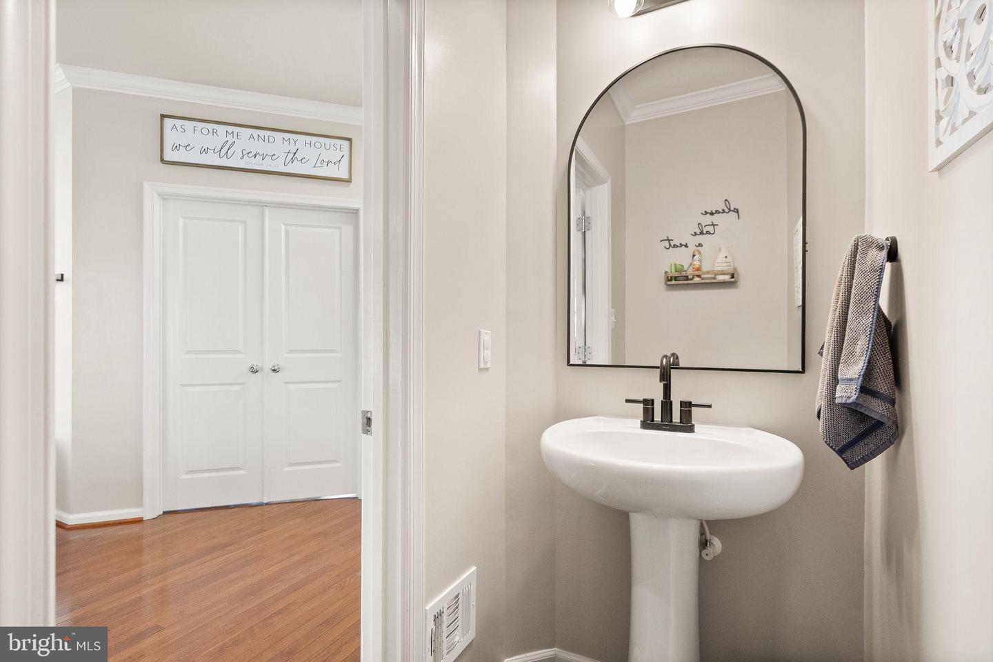 8886 SCREECH OWL CT, GAINESVILLE, Virginia 20155, 4 Bedrooms Bedrooms, 8 Rooms Rooms,3 BathroomsBathrooms,Residential,For sale,8886 SCREECH OWL CT,VAPW2113438 MLS # VAPW2113438