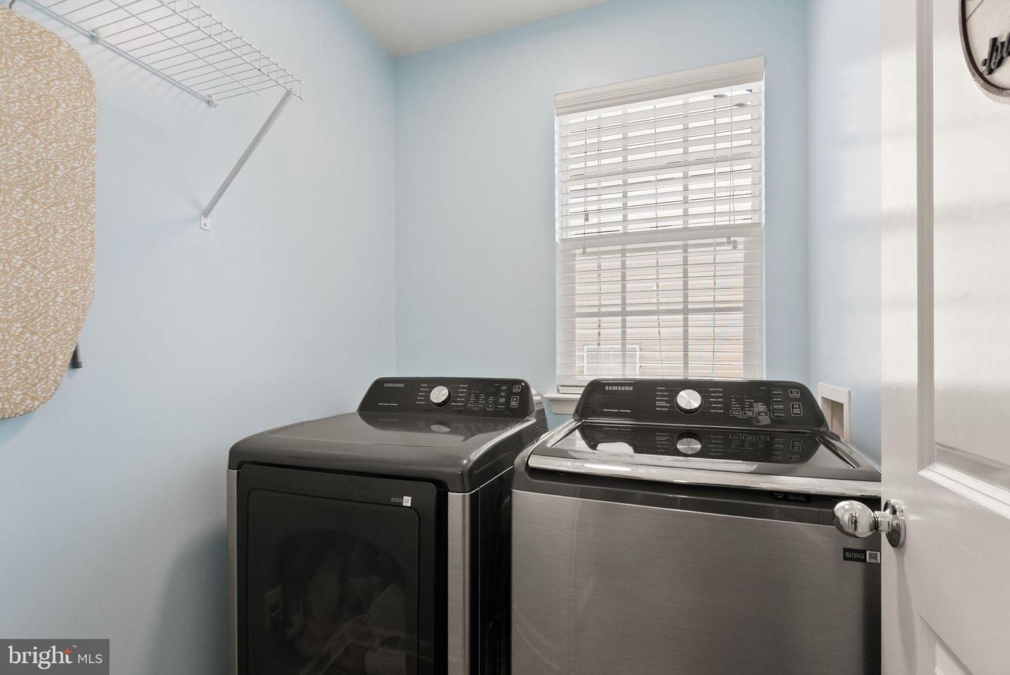 8886 SCREECH OWL CT, GAINESVILLE, Virginia 20155, 4 Bedrooms Bedrooms, 8 Rooms Rooms,3 BathroomsBathrooms,Residential,For sale,8886 SCREECH OWL CT,VAPW2113438 MLS # VAPW2113438