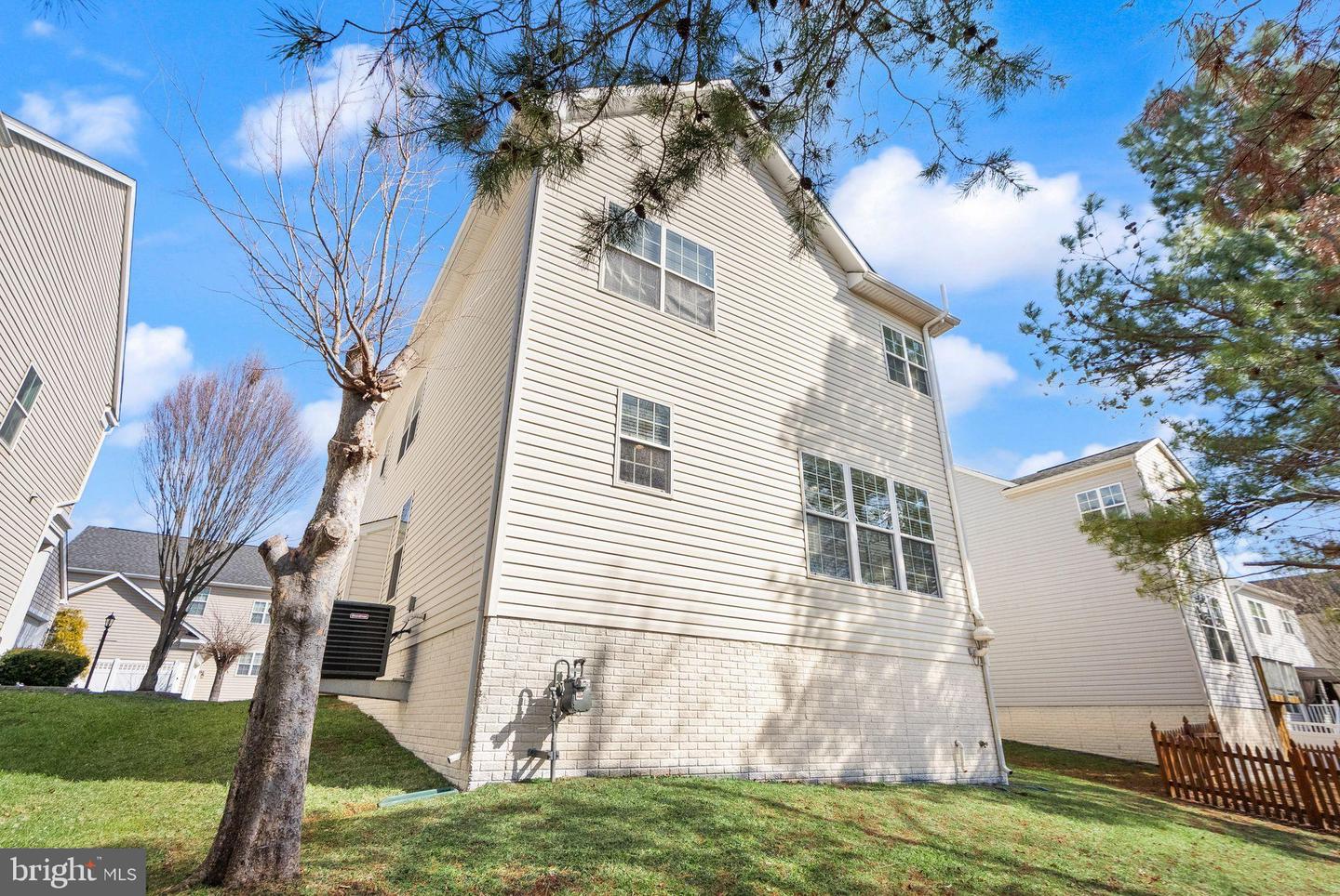 8886 SCREECH OWL CT, GAINESVILLE, Virginia 20155, 4 Bedrooms Bedrooms, 8 Rooms Rooms,3 BathroomsBathrooms,Residential,For sale,8886 SCREECH OWL CT,VAPW2113438 MLS # VAPW2113438