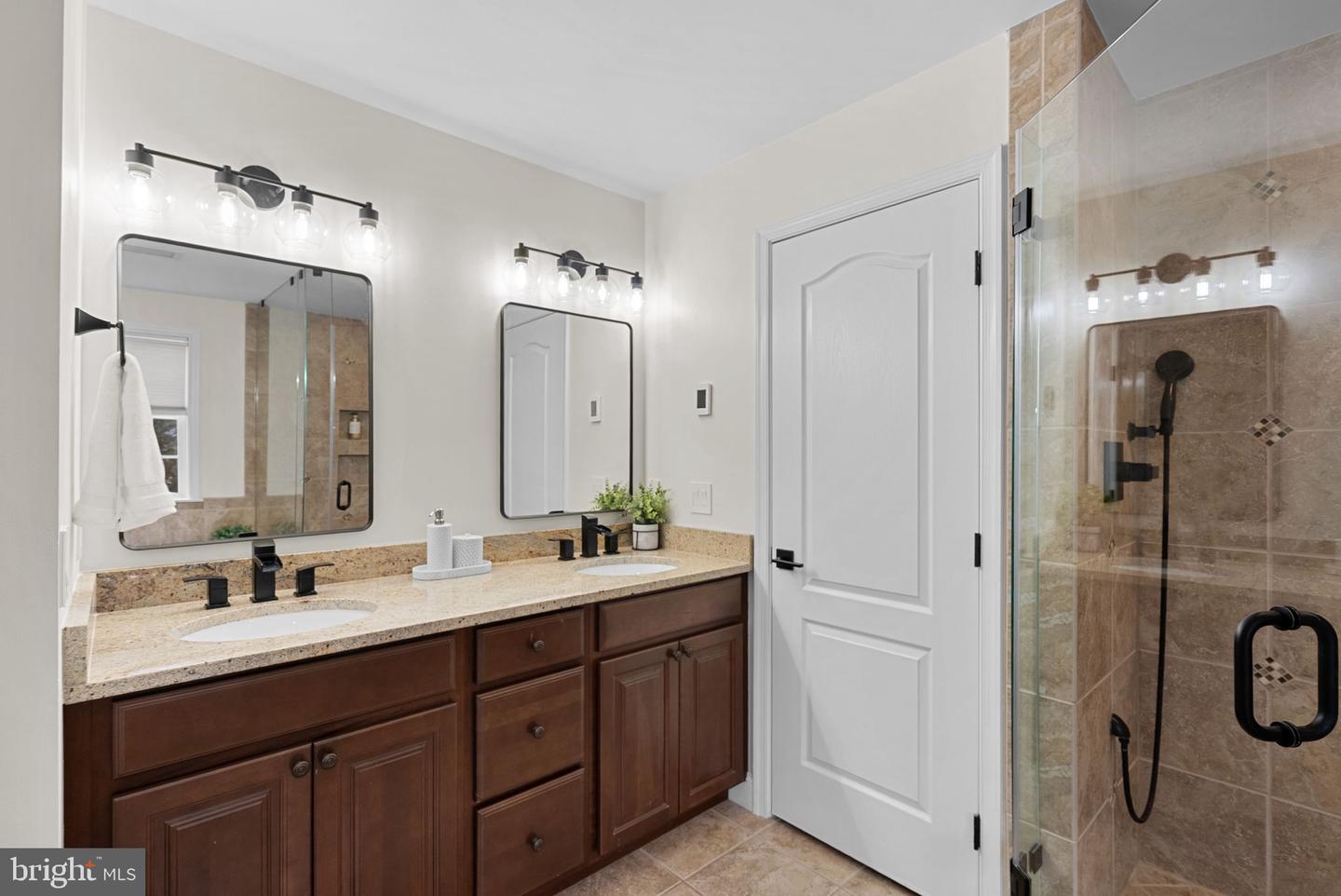 20500 TAPPAHANNOCK PL, STERLING, Virginia 20165, 4 Bedrooms Bedrooms, ,4 BathroomsBathrooms,Residential,For sale,20500 TAPPAHANNOCK PL,VALO2116912 MLS # VALO2116912