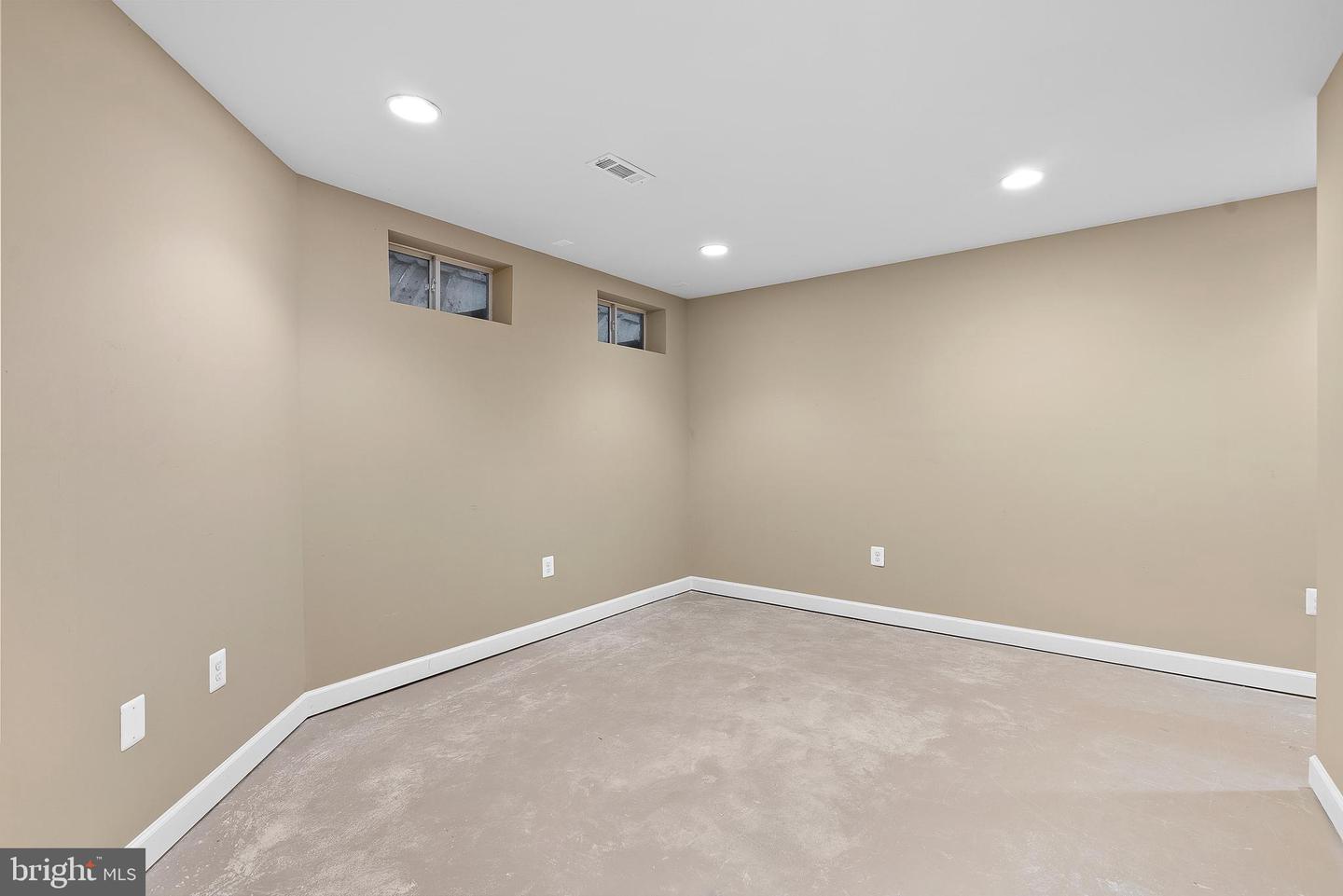 20500 TAPPAHANNOCK PL, STERLING, Virginia 20165, 4 Bedrooms Bedrooms, ,4 BathroomsBathrooms,Residential,For sale,20500 TAPPAHANNOCK PL,VALO2116912 MLS # VALO2116912