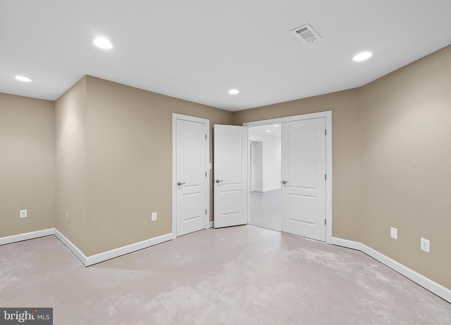 20500 TAPPAHANNOCK PL, STERLING, Virginia 20165, 4 Bedrooms Bedrooms, ,4 BathroomsBathrooms,Residential,For sale,20500 TAPPAHANNOCK PL,VALO2116912 MLS # VALO2116912