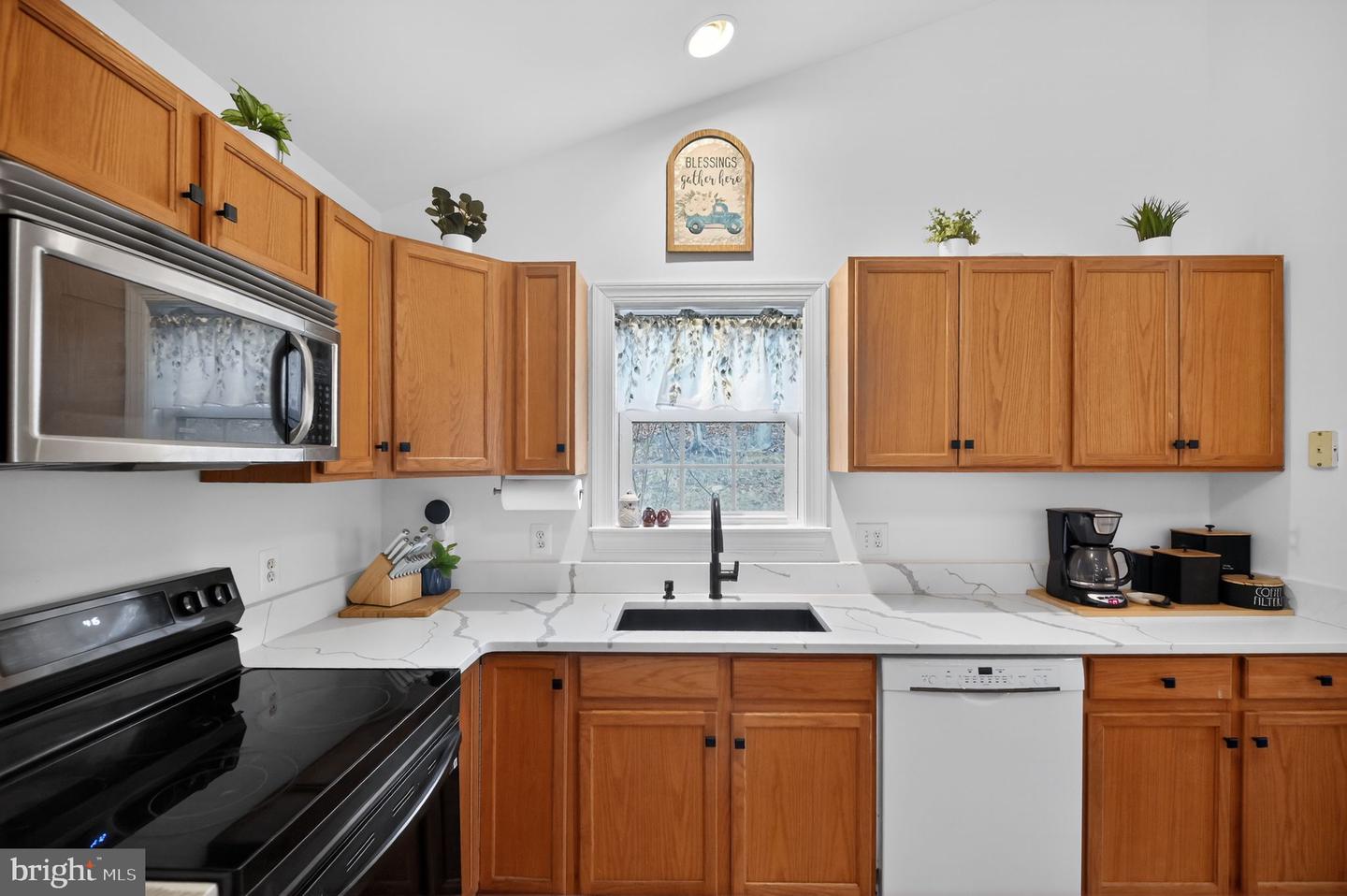 365 VESEY DR, FRONT ROYAL, Virginia 22630, 3 Bedrooms Bedrooms, ,2 BathroomsBathrooms,Residential,For sale,365 VESEY DR,VAWR2013532 MLS # VAWR2013532