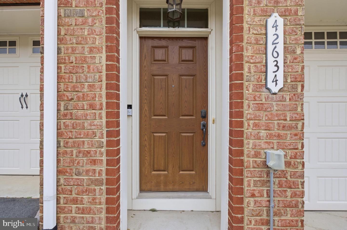 42634 OFFENHAM TER, CHANTILLY, Virginia 20152, 3 Bedrooms Bedrooms, ,3 BathroomsBathrooms,Residential,For sale,42634 OFFENHAM TER,VALO2116914 MLS # VALO2116914