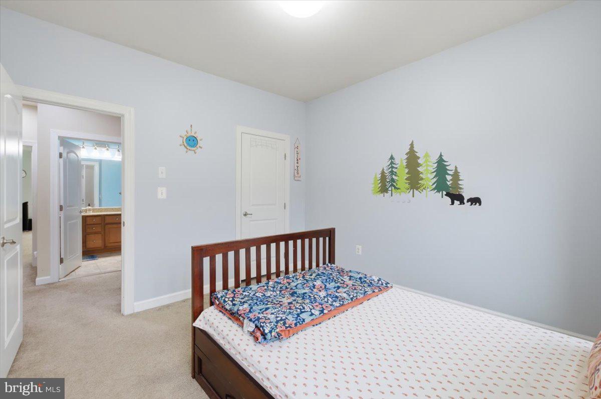 42634 OFFENHAM TER, CHANTILLY, Virginia 20152, 3 Bedrooms Bedrooms, ,3 BathroomsBathrooms,Residential,For sale,42634 OFFENHAM TER,VALO2116914 MLS # VALO2116914