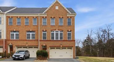 42634 OFFENHAM TER, CHANTILLY, Virginia 20152, 3 Bedrooms Bedrooms, ,3 BathroomsBathrooms,Residential,For sale,42634 OFFENHAM TER,VALO2116914 MLS # VALO2116914