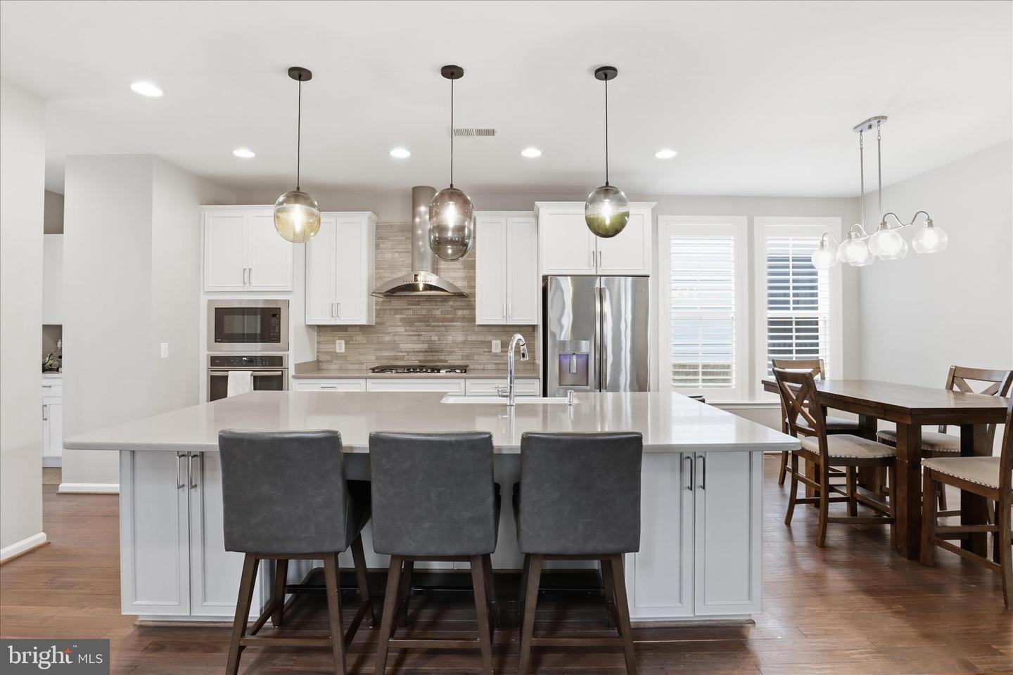 1018 LACONIAN ST SE, LEESBURG, Virginia 20175, 5 Bedrooms Bedrooms, 6 Rooms Rooms,4 BathroomsBathrooms,Residential,For sale,1018 LACONIAN ST SE,VALO2116920 MLS # VALO2116920