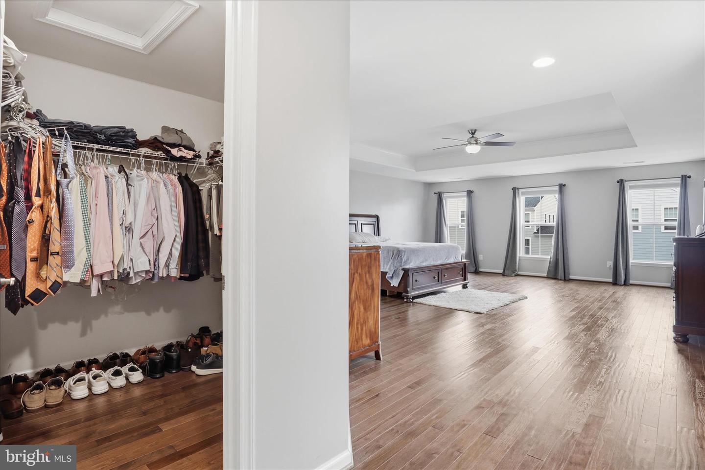 1018 LACONIAN ST SE, LEESBURG, Virginia 20175, 5 Bedrooms Bedrooms, 6 Rooms Rooms,4 BathroomsBathrooms,Residential,For sale,1018 LACONIAN ST SE,VALO2116920 MLS # VALO2116920