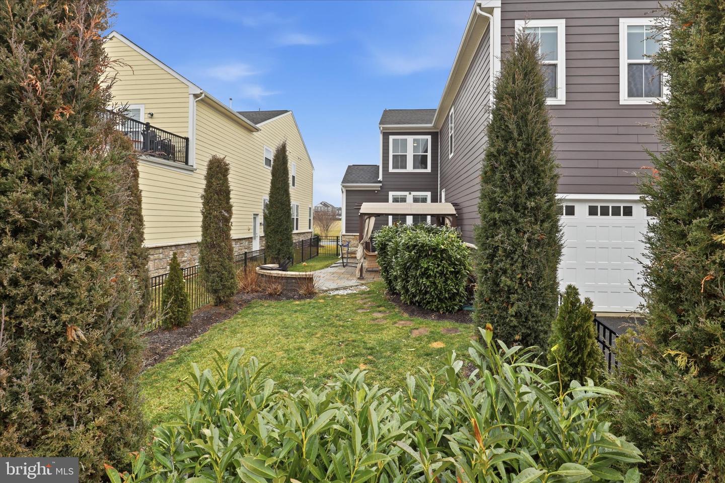 1018 LACONIAN ST SE, LEESBURG, Virginia 20175, 5 Bedrooms Bedrooms, 6 Rooms Rooms,4 BathroomsBathrooms,Residential,For sale,1018 LACONIAN ST SE,VALO2116920 MLS # VALO2116920