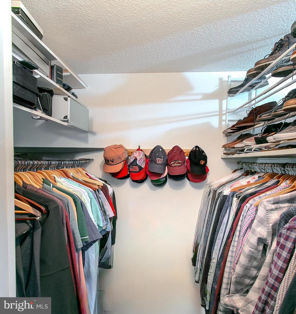 6300 STEVENSON AVE #1018, ALEXANDRIA, Virginia 22304, 2 Bedrooms Bedrooms, ,1 BathroomBathrooms,Residential,For sale,6300 STEVENSON AVE #1018,VAAX2054592 MLS # VAAX2054592