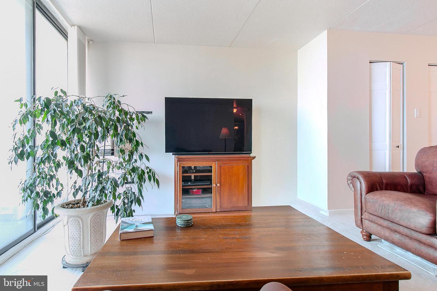 6300 STEVENSON AVE #1018, ALEXANDRIA, Virginia 22304, 2 Bedrooms Bedrooms, ,1 BathroomBathrooms,Residential,For sale,6300 STEVENSON AVE #1018,VAAX2054592 MLS # VAAX2054592