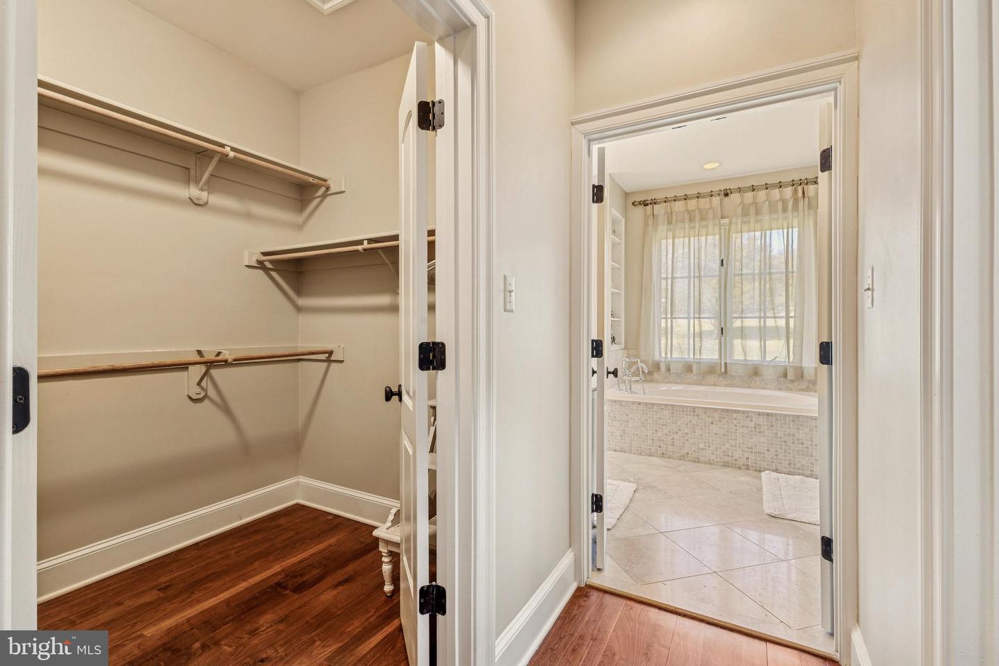 15815 SPYGLASS HILL LOOP, GAINESVILLE, Virginia 20155, 4 Bedrooms Bedrooms, ,3 BathroomsBathrooms,Residential,For sale,15815 SPYGLASS HILL LOOP,VAPW2113452 MLS # VAPW2113452