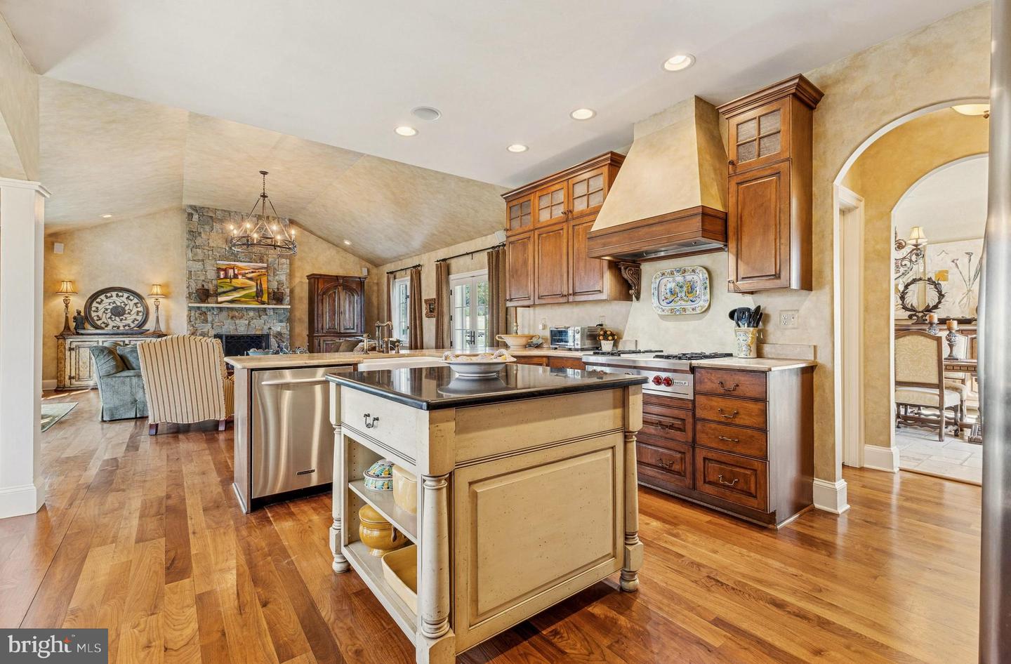 15815 SPYGLASS HILL LOOP, GAINESVILLE, Virginia 20155, 4 Bedrooms Bedrooms, ,3 BathroomsBathrooms,Residential,For sale,15815 SPYGLASS HILL LOOP,VAPW2113452 MLS # VAPW2113452