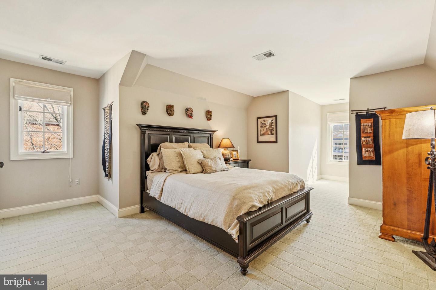 15815 SPYGLASS HILL LOOP, GAINESVILLE, Virginia 20155, 4 Bedrooms Bedrooms, ,3 BathroomsBathrooms,Residential,For sale,15815 SPYGLASS HILL LOOP,VAPW2113452 MLS # VAPW2113452