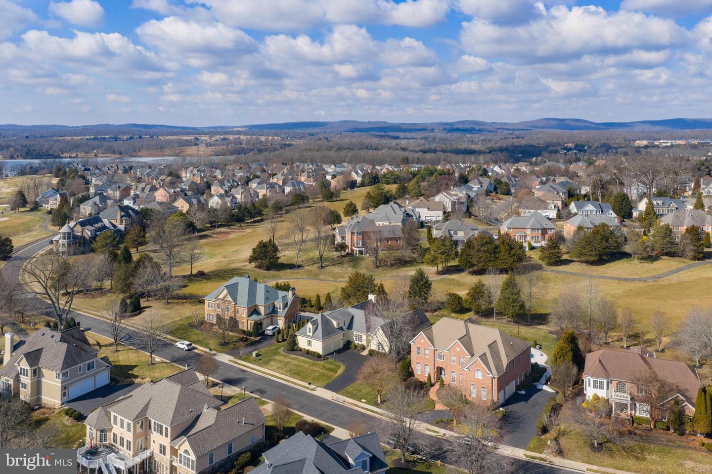 15815 SPYGLASS HILL LOOP, GAINESVILLE, Virginia 20155, 4 Bedrooms Bedrooms, ,3 BathroomsBathrooms,Residential,For sale,15815 SPYGLASS HILL LOOP,VAPW2113452 MLS # VAPW2113452