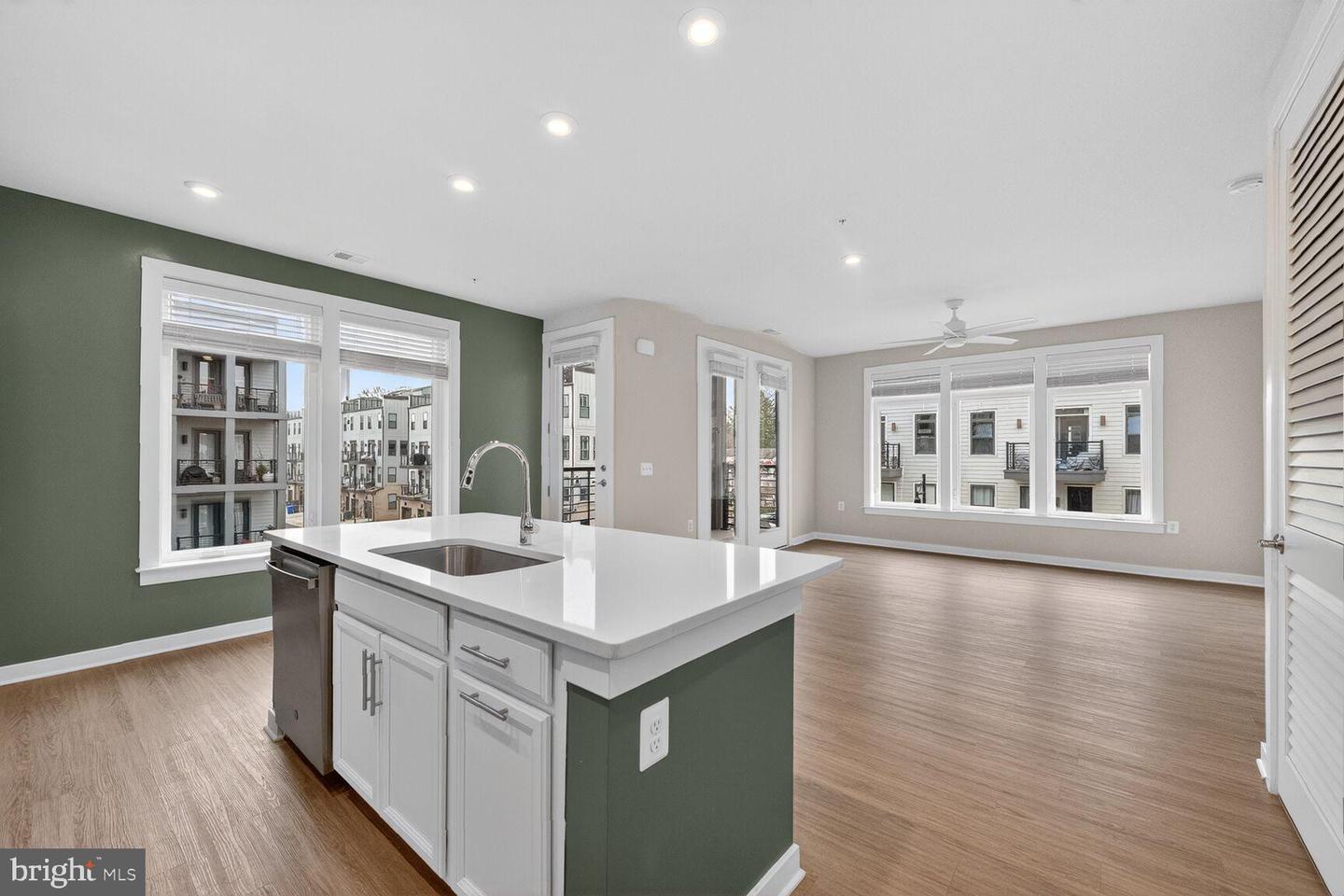 1669 BANDIT LOOP #301A, RESTON, Virginia 20190, 2 Bedrooms Bedrooms, 4 Rooms Rooms,2 BathroomsBathrooms,Residential,For sale,1669 BANDIT LOOP #301A,VAFX2293206 MLS # VAFX2293206