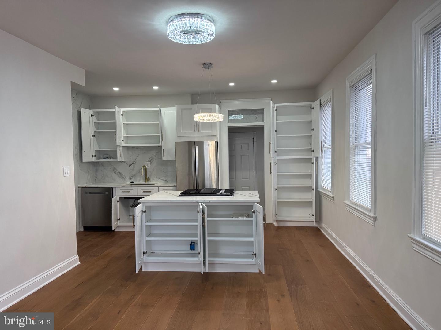 613 ROXBORO PL NW, WASHINGTON, District Of Columbia 20011, 4 Bedrooms Bedrooms, ,2 BathroomsBathrooms,Residential,For sale,613 ROXBORO PL NW,DCDC2248172 MLS # DCDC2248172