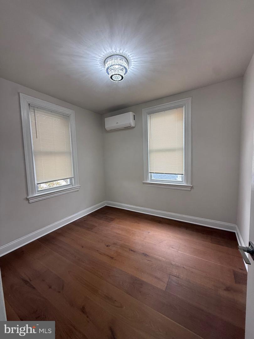 613 ROXBORO PL NW, WASHINGTON, District Of Columbia 20011, 4 Bedrooms Bedrooms, ,2 BathroomsBathrooms,Residential,For sale,613 ROXBORO PL NW,DCDC2248172 MLS # DCDC2248172