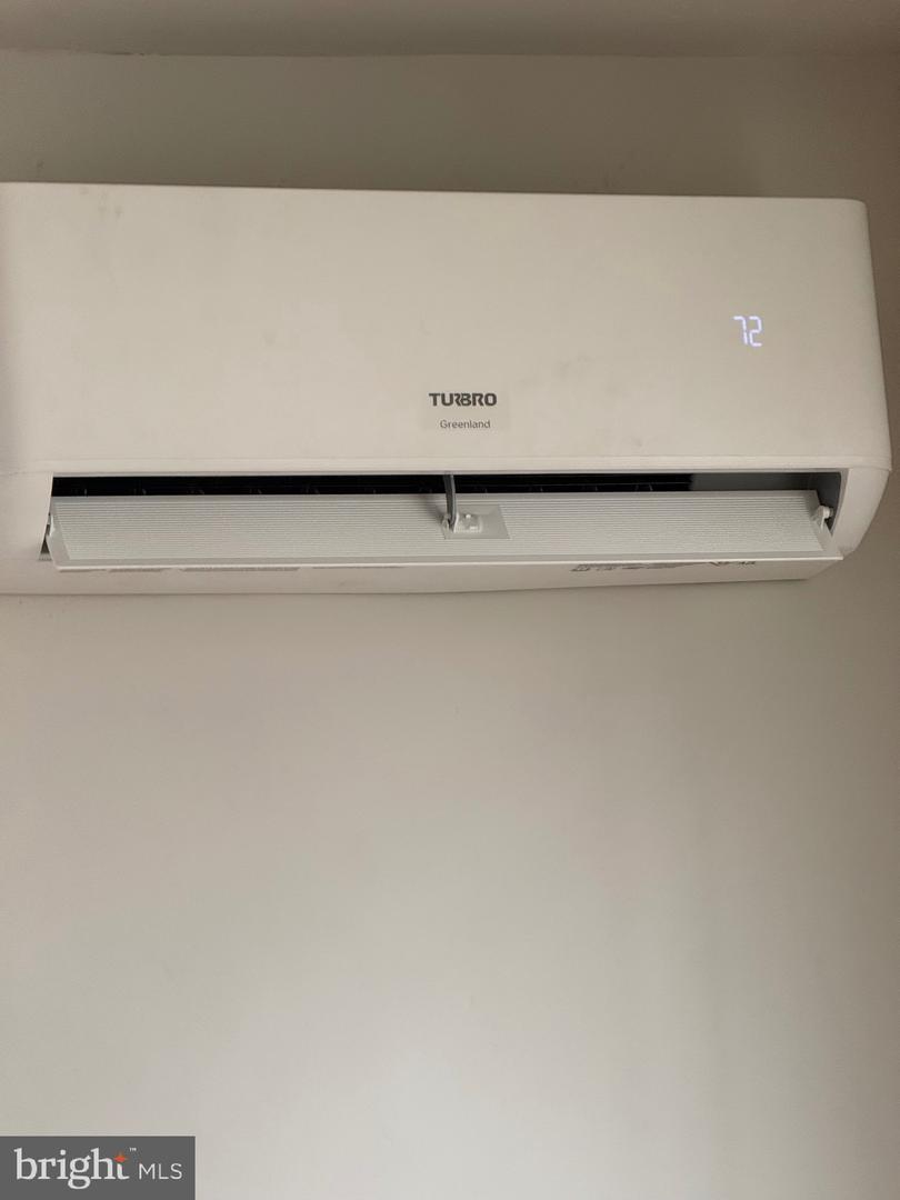 613 ROXBORO PL NW, WASHINGTON, District Of Columbia 20011, 4 Bedrooms Bedrooms, ,2 BathroomsBathrooms,Residential,For sale,613 ROXBORO PL NW,DCDC2248172 MLS # DCDC2248172