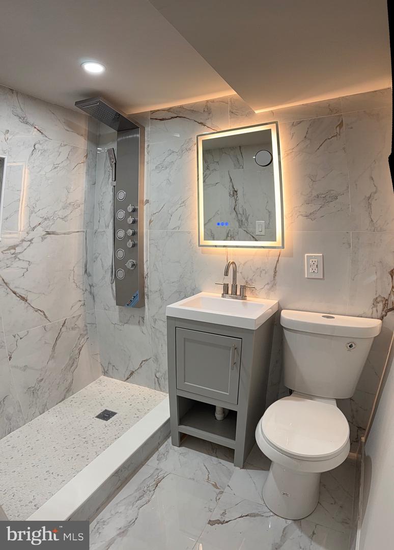 613 ROXBORO PL NW, WASHINGTON, District Of Columbia 20011, 4 Bedrooms Bedrooms, ,2 BathroomsBathrooms,Residential,For sale,613 ROXBORO PL NW,DCDC2248172 MLS # DCDC2248172