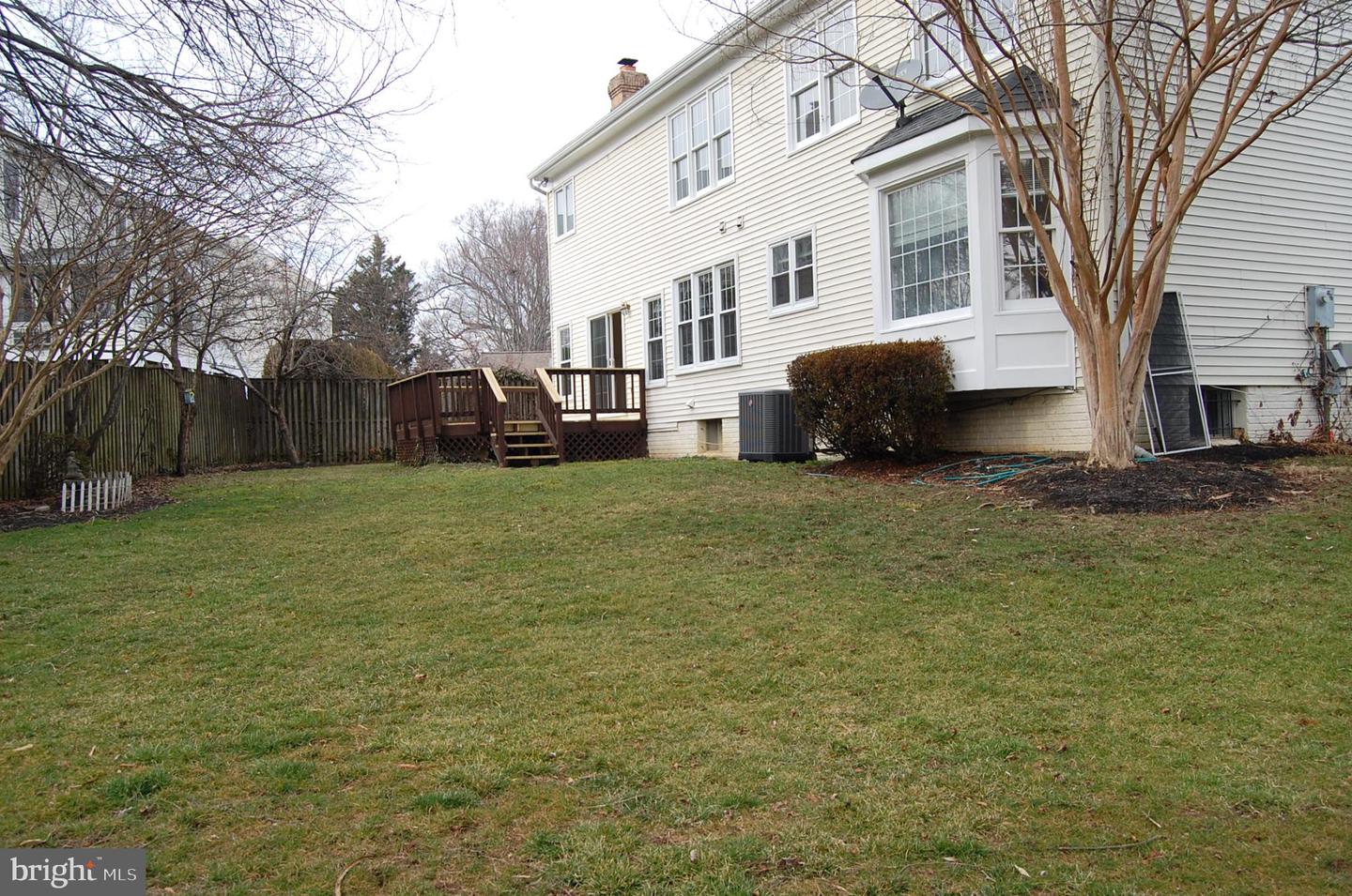 2413 BELLE HAVEN CT, ALEXANDRIA, Virginia 22306, 4 Bedrooms Bedrooms, 8 Rooms Rooms,3 BathroomsBathrooms,Residential,For sale,2413 BELLE HAVEN CT,VAFX2293240 MLS # VAFX2293240