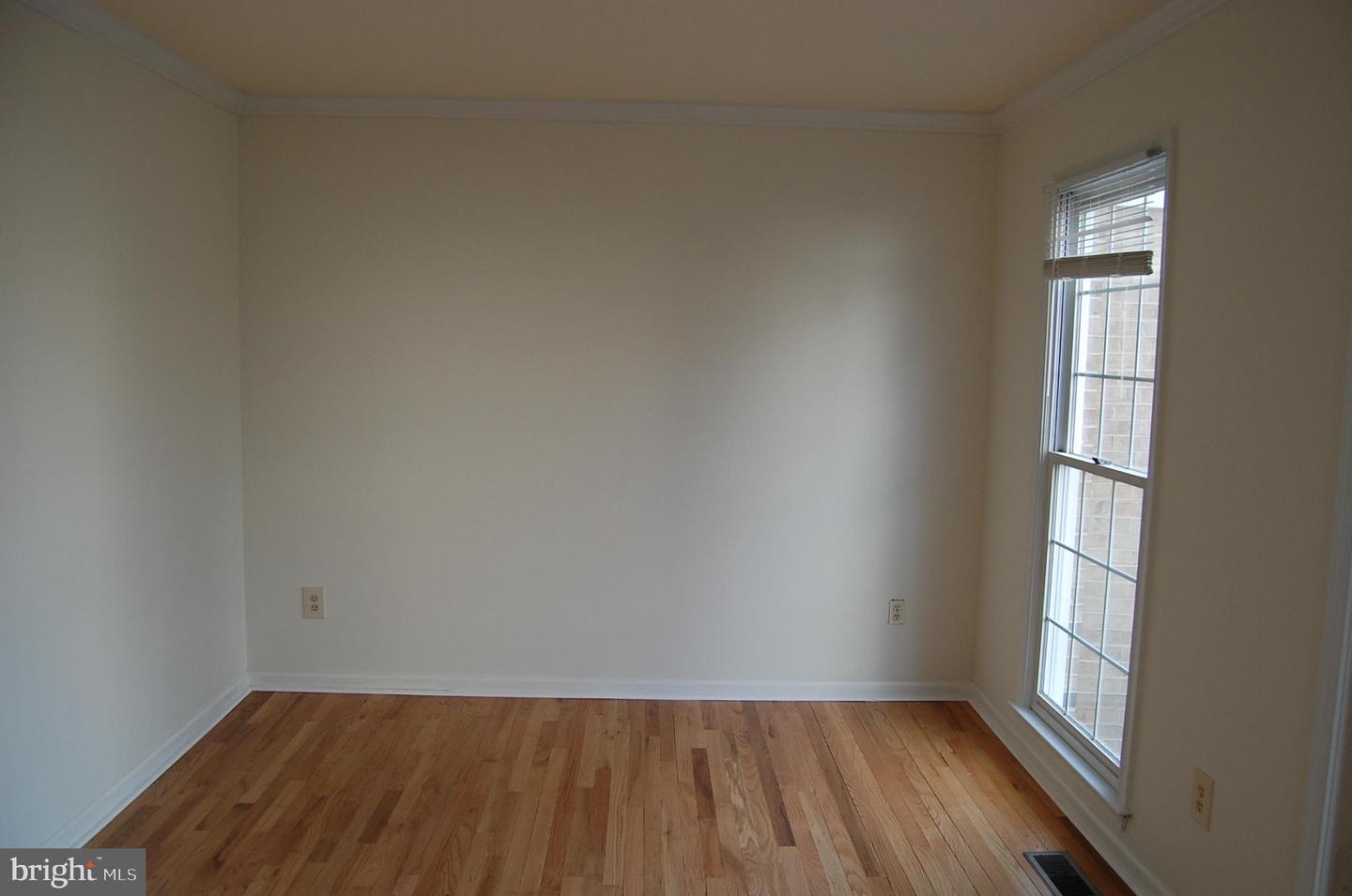 2413 BELLE HAVEN CT, ALEXANDRIA, Virginia 22306, 4 Bedrooms Bedrooms, 8 Rooms Rooms,3 BathroomsBathrooms,Residential,For sale,2413 BELLE HAVEN CT,VAFX2293240 MLS # VAFX2293240