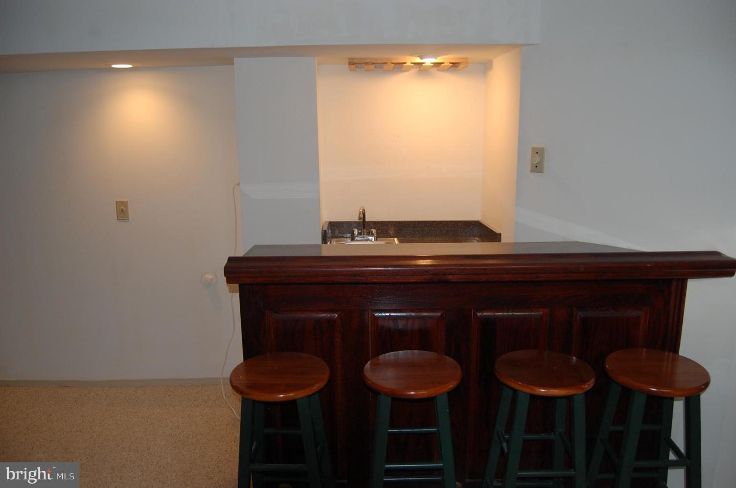 2413 BELLE HAVEN CT, ALEXANDRIA, Virginia 22306, 4 Bedrooms Bedrooms, 8 Rooms Rooms,3 BathroomsBathrooms,Residential,For sale,2413 BELLE HAVEN CT,VAFX2293240 MLS # VAFX2293240