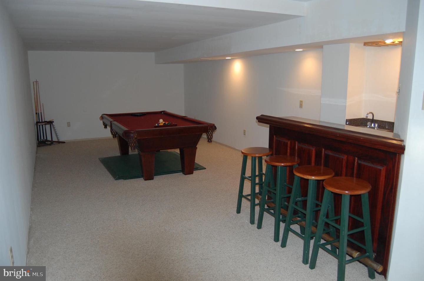 2413 BELLE HAVEN CT, ALEXANDRIA, Virginia 22306, 4 Bedrooms Bedrooms, 8 Rooms Rooms,3 BathroomsBathrooms,Residential,For sale,2413 BELLE HAVEN CT,VAFX2293240 MLS # VAFX2293240