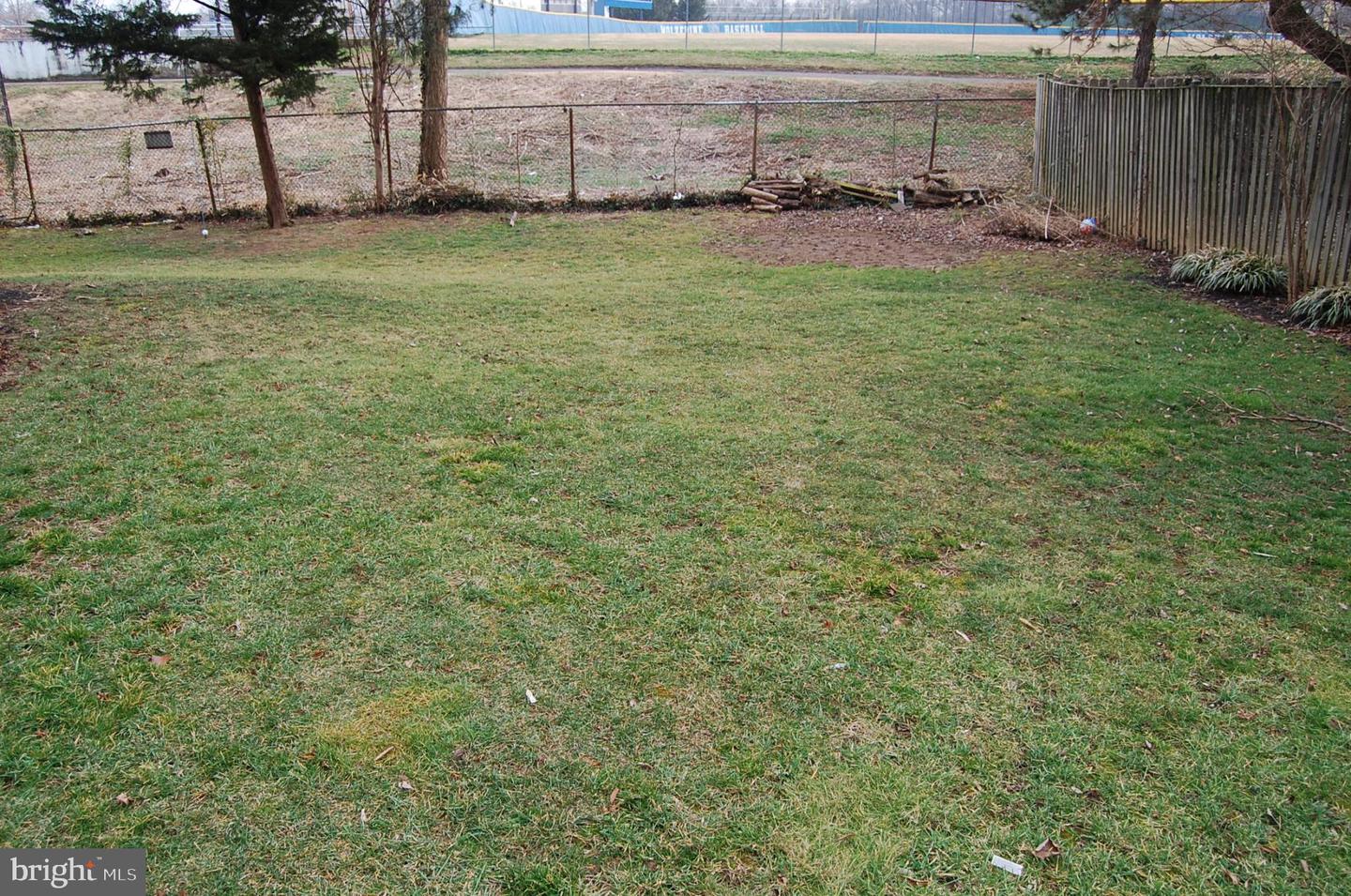 2413 BELLE HAVEN CT, ALEXANDRIA, Virginia 22306, 4 Bedrooms Bedrooms, 8 Rooms Rooms,3 BathroomsBathrooms,Residential,For sale,2413 BELLE HAVEN CT,VAFX2293240 MLS # VAFX2293240