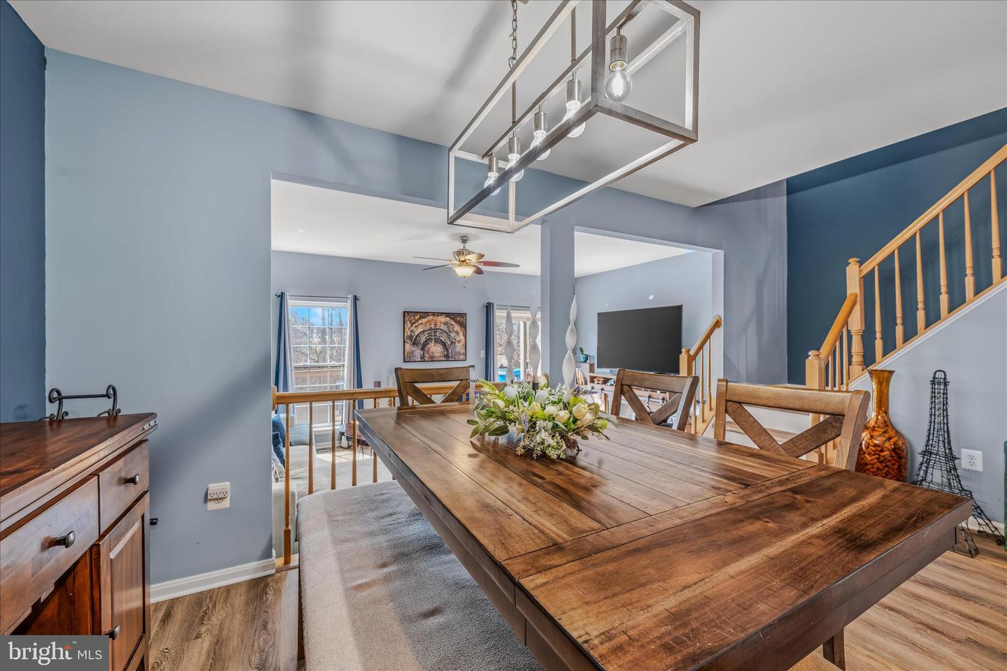 43147 GATWICK SQ, ASHBURN, Virginia 20147, 2 Bedrooms Bedrooms, ,3 BathroomsBathrooms,Residential,For sale,43147 GATWICK SQ,VALO2116952 MLS # VALO2116952