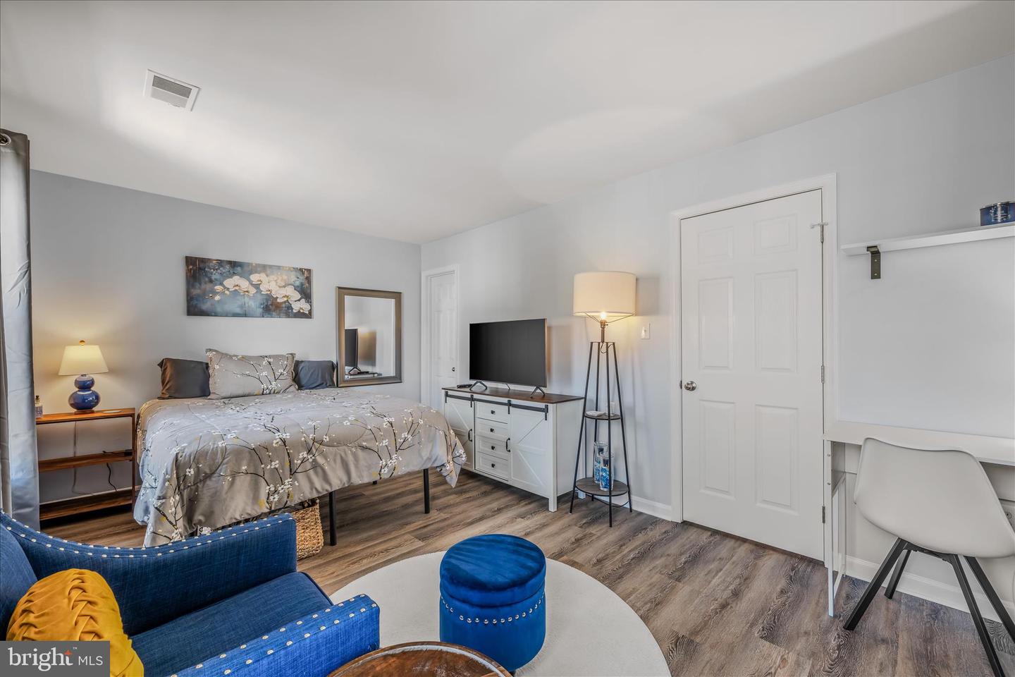 43147 GATWICK SQ, ASHBURN, Virginia 20147, 2 Bedrooms Bedrooms, ,3 BathroomsBathrooms,Residential,For sale,43147 GATWICK SQ,VALO2116952 MLS # VALO2116952