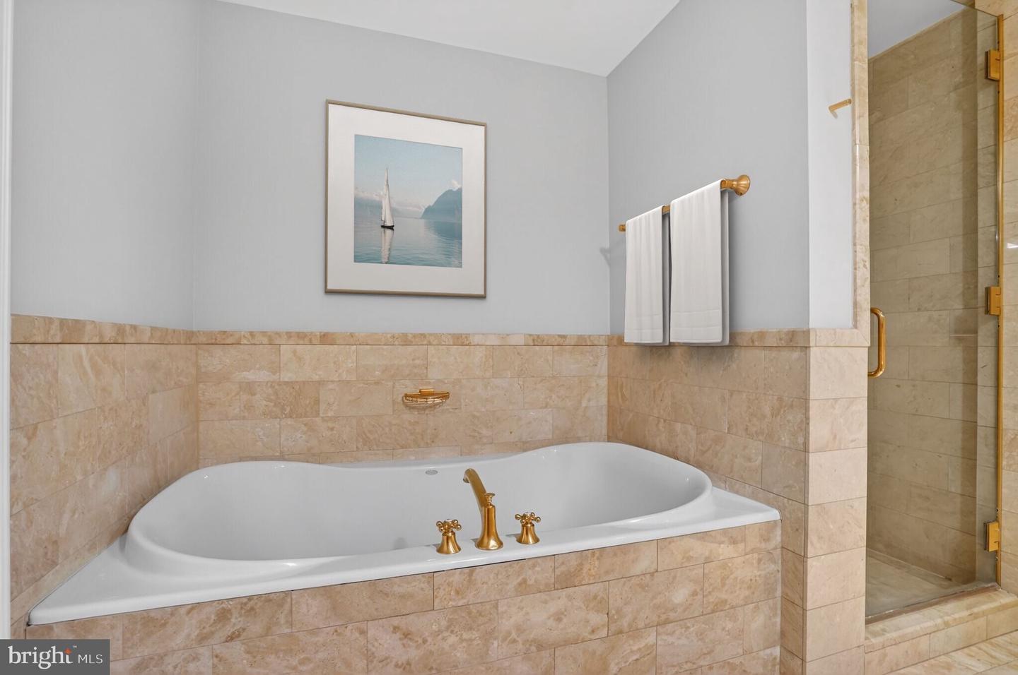 1111 23RD ST NW #2B, WASHINGTON, District Of Columbia 20037, 3 Bedrooms Bedrooms, ,3 BathroomsBathrooms,Residential,For sale,1111 23RD ST NW #2B,DCDC2248204 MLS # DCDC2248204