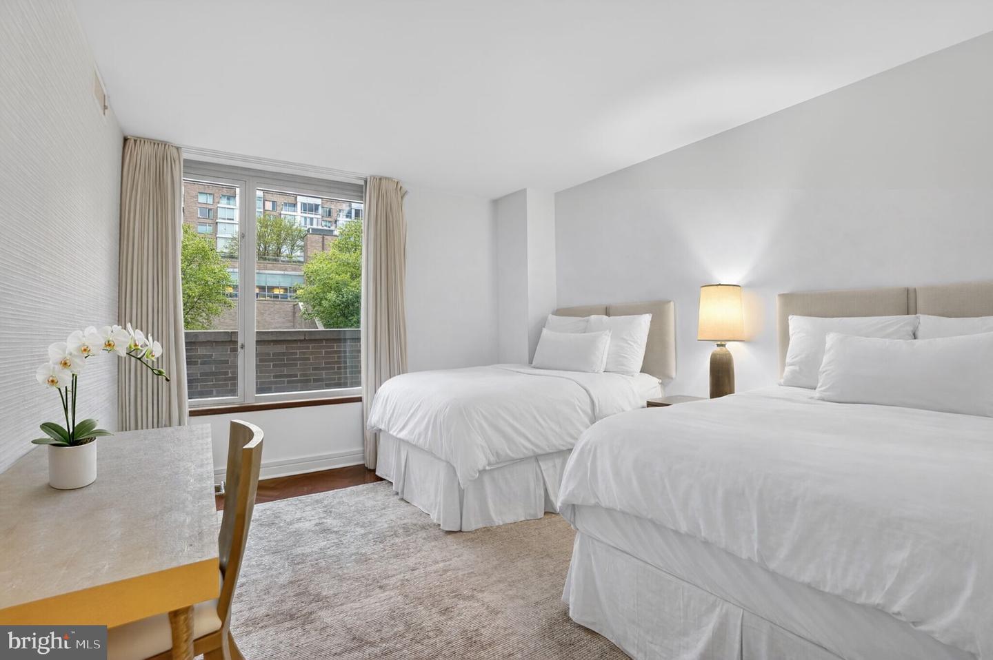 1111 23RD ST NW #2B, WASHINGTON, District Of Columbia 20037, 3 Bedrooms Bedrooms, ,3 BathroomsBathrooms,Residential,For sale,1111 23RD ST NW #2B,DCDC2248204 MLS # DCDC2248204