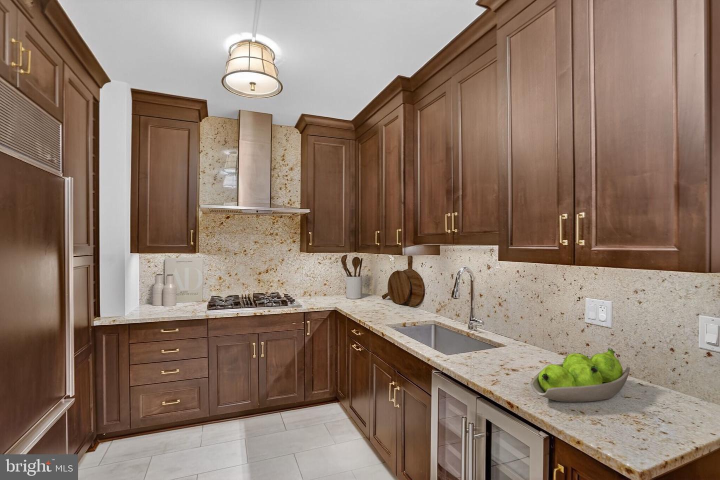 1111 23RD ST NW #2B, WASHINGTON, District Of Columbia 20037, 3 Bedrooms Bedrooms, ,3 BathroomsBathrooms,Residential,For sale,1111 23RD ST NW #2B,DCDC2248204 MLS # DCDC2248204