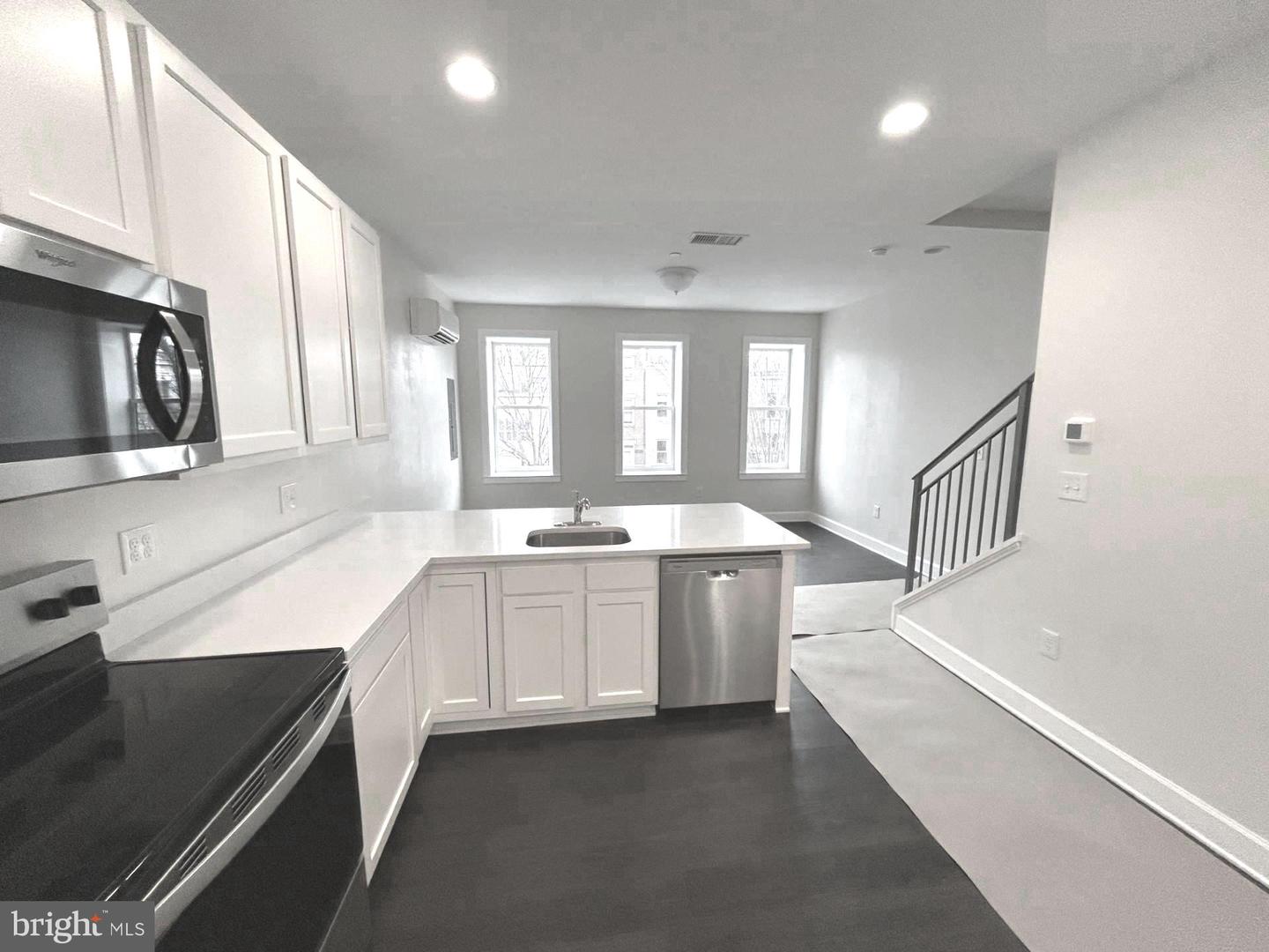 1314 CONSTITUTION AVE NE #1, WASHINGTON, District Of Columbia 20002, 3 Bedrooms Bedrooms, ,3 BathroomsBathrooms,Residential,For sale,1314 CONSTITUTION AVE NE #1,DCDC2248114 MLS # DCDC2248114