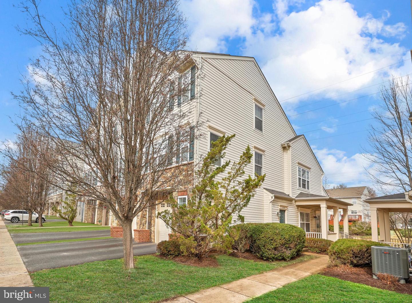 11206 WORTHAM CREST CIR, MANASSAS, Virginia 20109, 2 Bedrooms Bedrooms, ,2 BathroomsBathrooms,Residential,For sale,11206 WORTHAM CREST CIR,VAPW2113482 MLS # VAPW2113482