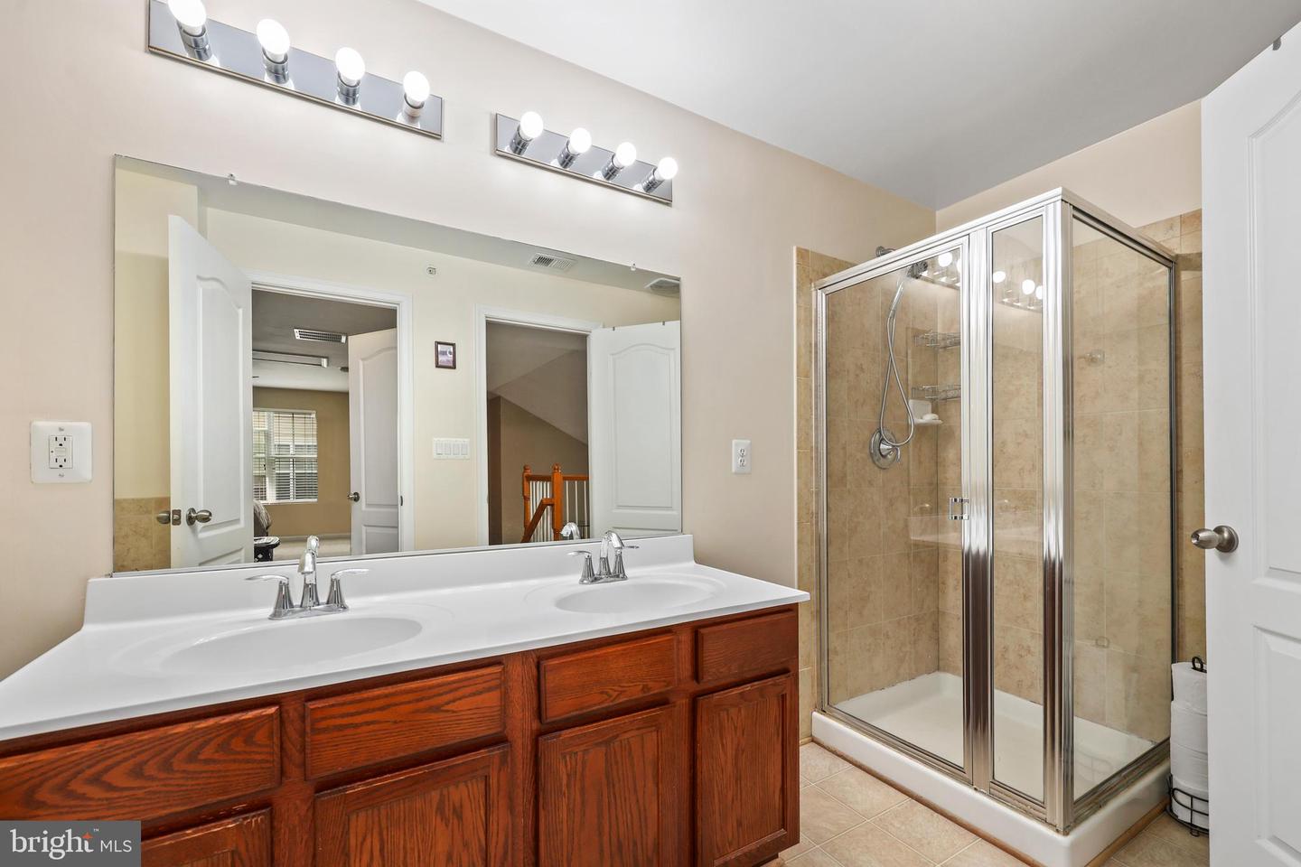 11206 WORTHAM CREST CIR, MANASSAS, Virginia 20109, 2 Bedrooms Bedrooms, ,2 BathroomsBathrooms,Residential,For sale,11206 WORTHAM CREST CIR,VAPW2113482 MLS # VAPW2113482