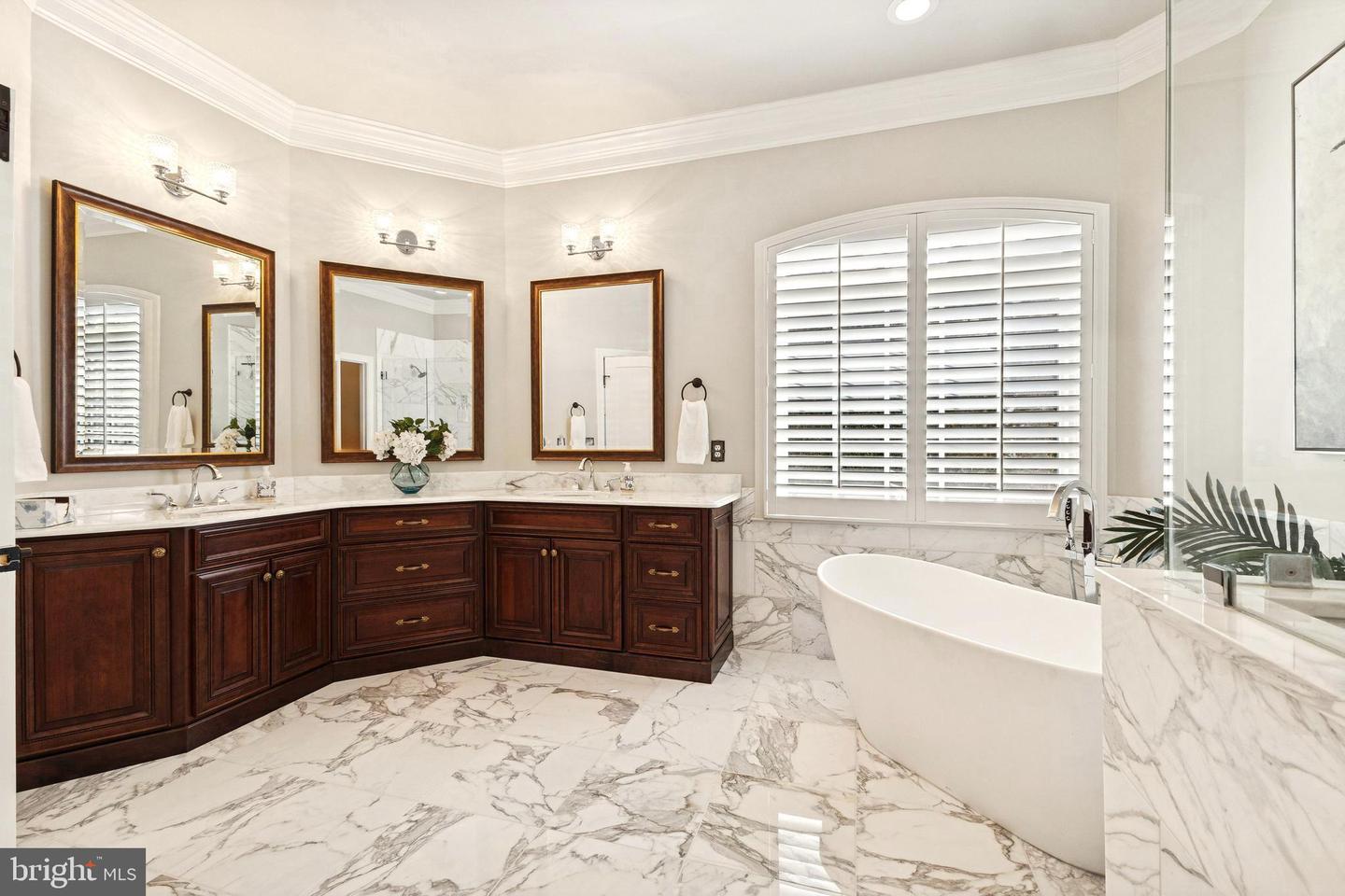 8346 ROXBOROUGH LOOP, GAINESVILLE, Virginia 20155, 4 Bedrooms Bedrooms, ,4 BathroomsBathrooms,Residential,For sale,8346 ROXBOROUGH LOOP,VAPW2113494 MLS # VAPW2113494