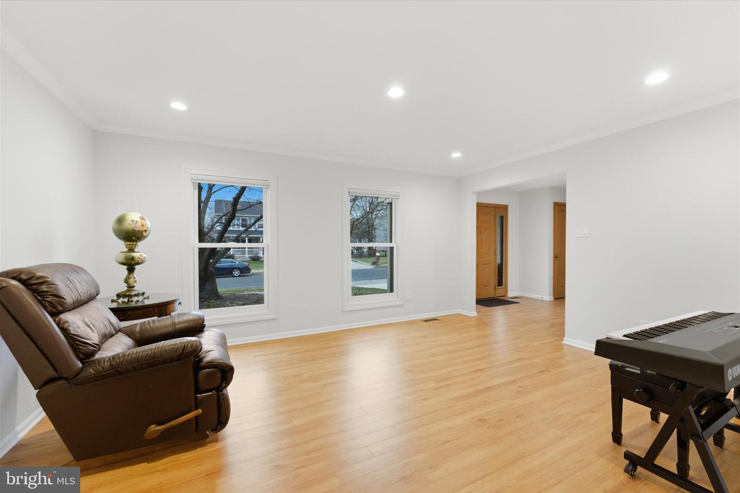 122 BRIARWOOD CT, STERLING, Virginia 20164, 4 Bedrooms Bedrooms, ,2 BathroomsBathrooms,Residential,For sale,122 BRIARWOOD CT,VALO2116998 MLS # VALO2116998