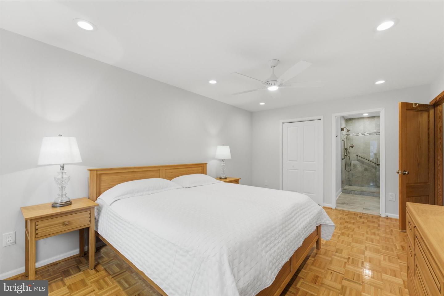 122 BRIARWOOD CT, STERLING, Virginia 20164, 4 Bedrooms Bedrooms, ,2 BathroomsBathrooms,Residential,For sale,122 BRIARWOOD CT,VALO2116998 MLS # VALO2116998