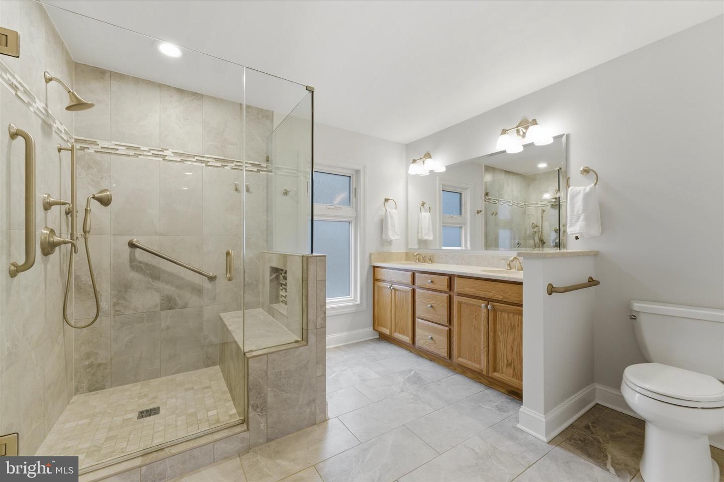 122 BRIARWOOD CT, STERLING, Virginia 20164, 4 Bedrooms Bedrooms, ,2 BathroomsBathrooms,Residential,For sale,122 BRIARWOOD CT,VALO2116998 MLS # VALO2116998