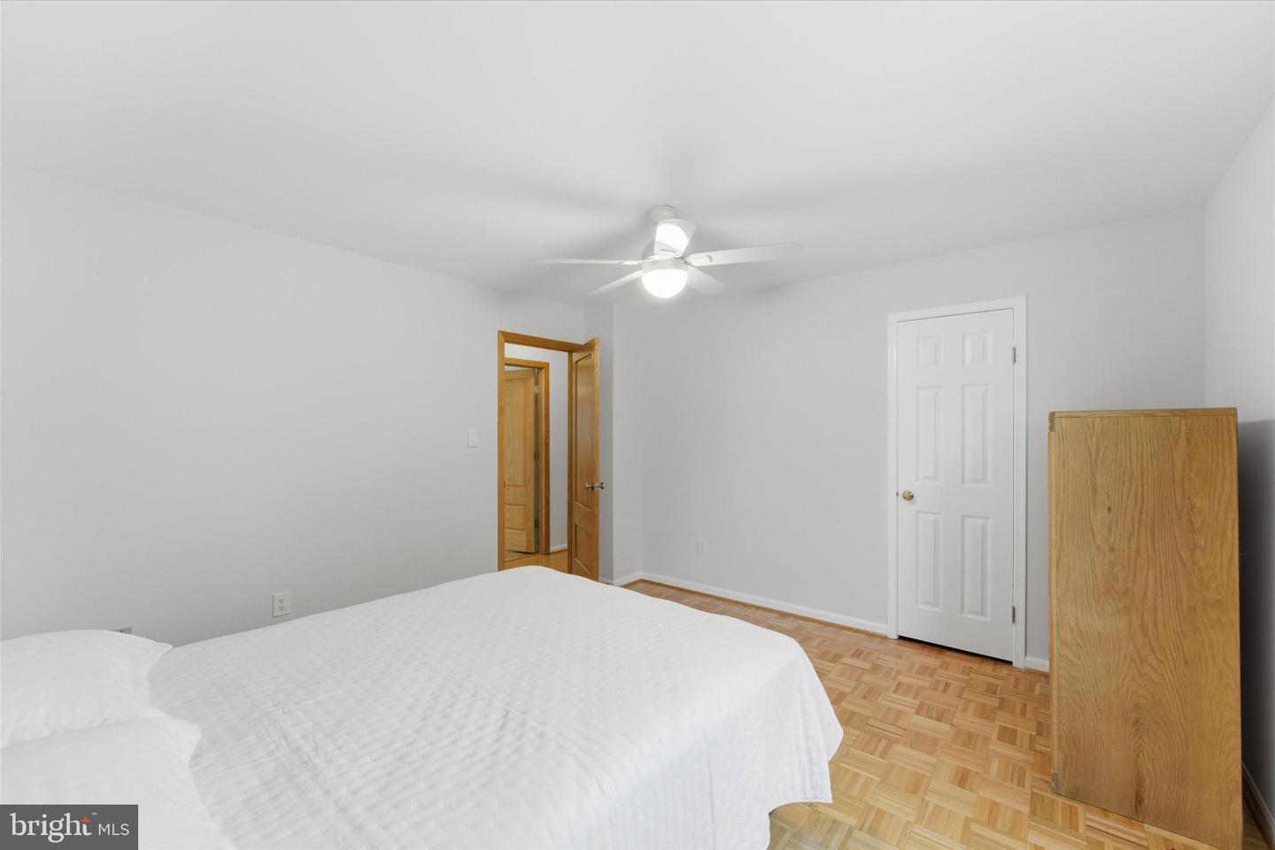 122 BRIARWOOD CT, STERLING, Virginia 20164, 4 Bedrooms Bedrooms, ,2 BathroomsBathrooms,Residential,For sale,122 BRIARWOOD CT,VALO2116998 MLS # VALO2116998