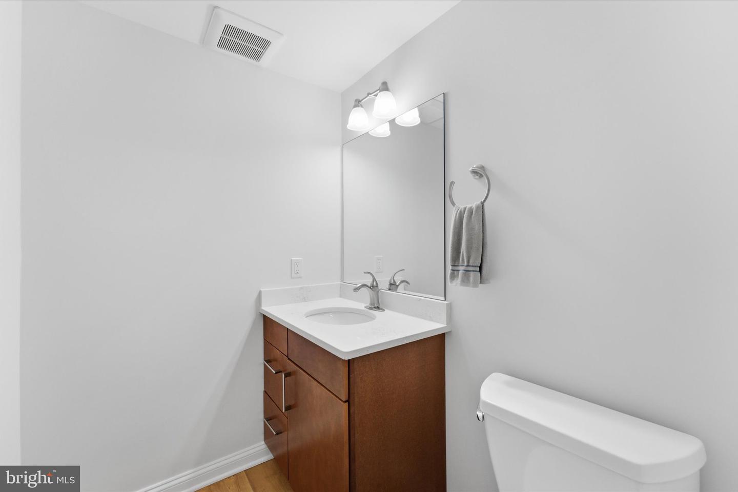 122 BRIARWOOD CT, STERLING, Virginia 20164, 4 Bedrooms Bedrooms, ,2 BathroomsBathrooms,Residential,For sale,122 BRIARWOOD CT,VALO2116998 MLS # VALO2116998